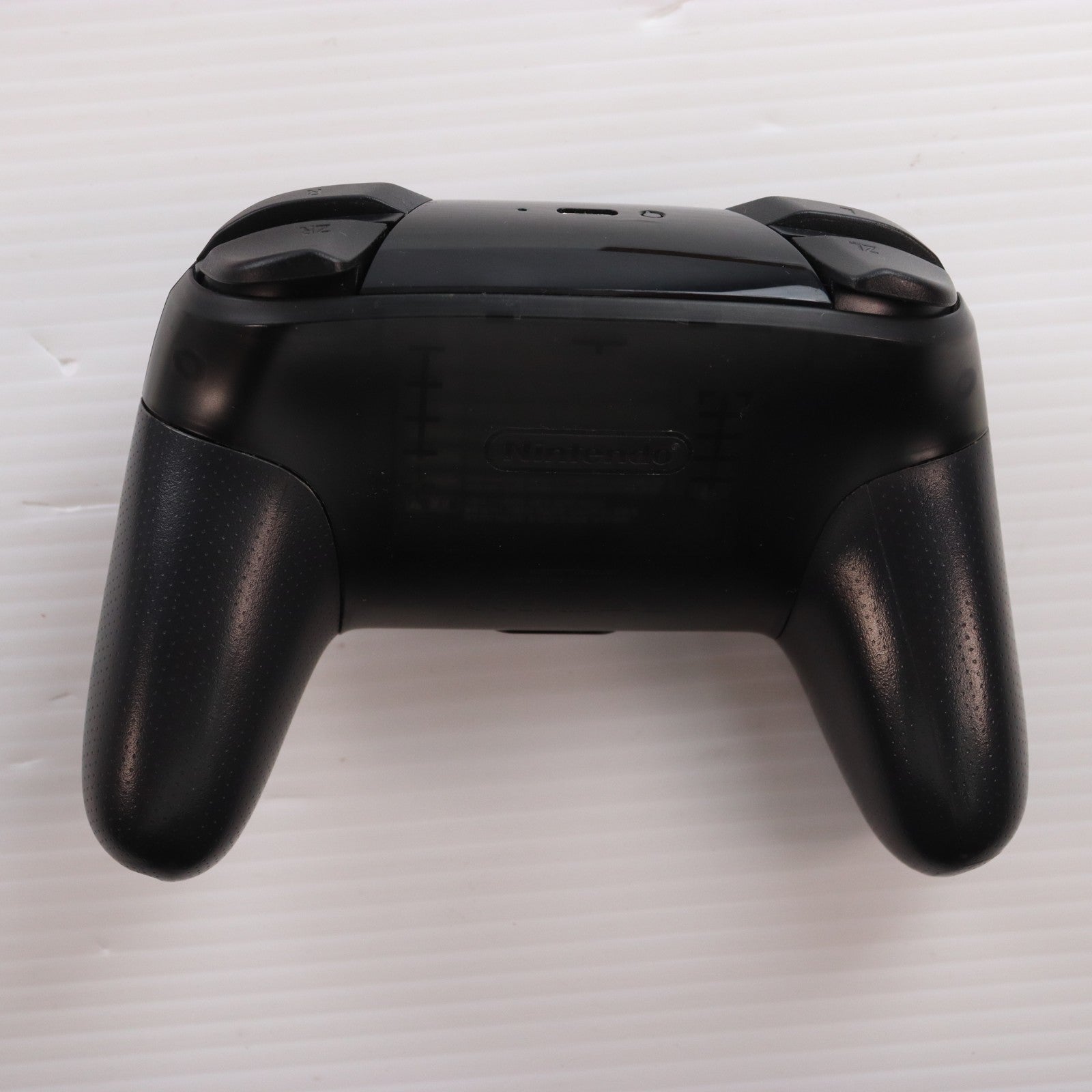 【中古即納】[ACC][Switch] Nintendo Switch Proコントローラー(ニンテンドースイッチ プロコントローラー) 任天堂(HAC-A-FSSKA)(20170303)