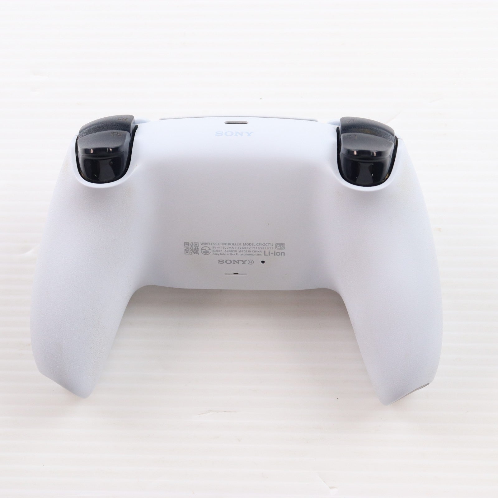 【中古即納】[ACC][PS5] DualSense(デュアルセンス) ワイヤレスコントローラー SIE(CFI-ZCT1J)(20201112)