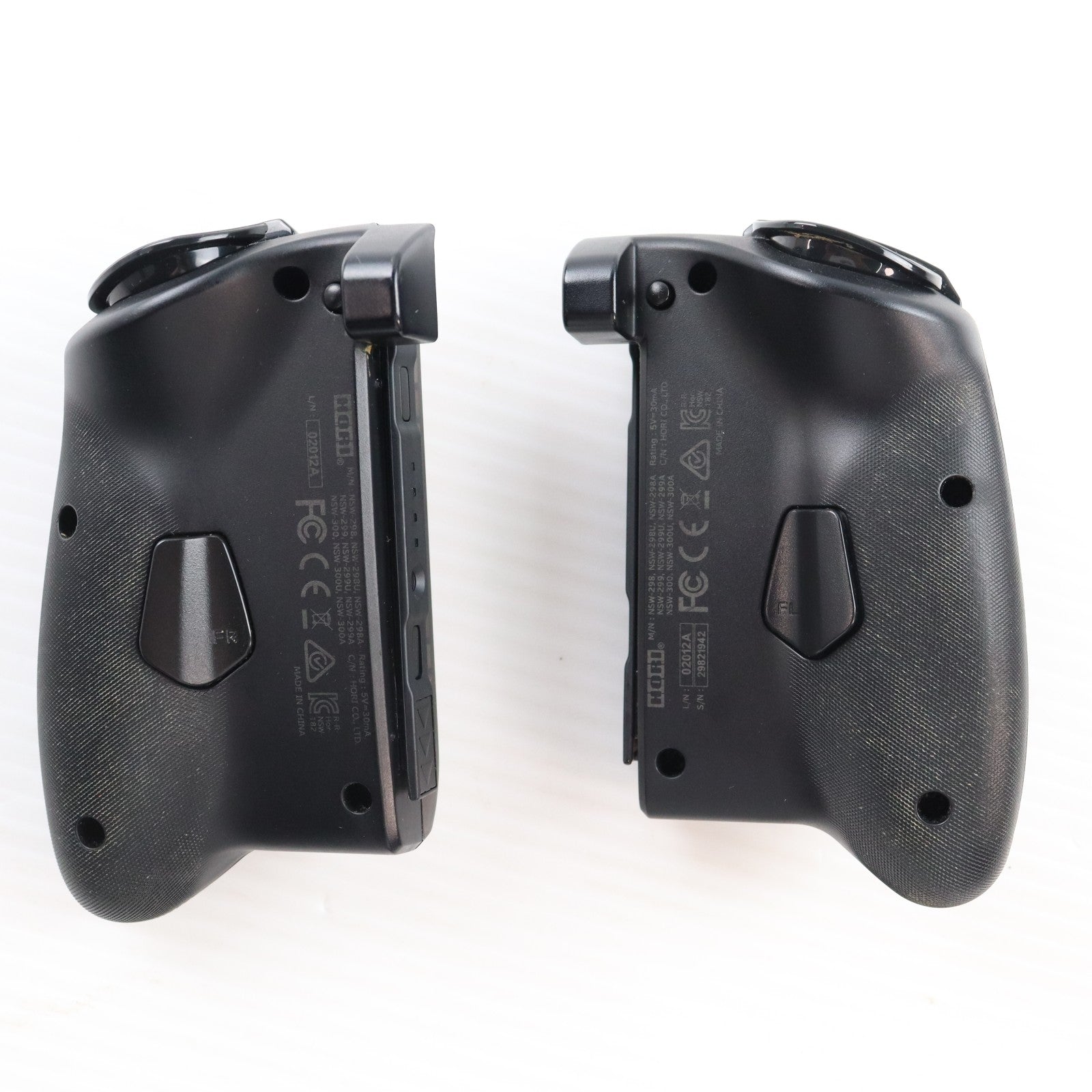 【中古即納】[ACC][Switch] グリップコントローラー for Nintendo Switch(ニンテンドースイッチ) クリアブラック 任天堂ライセンス商品 HORI(NSW-298)(20201112)