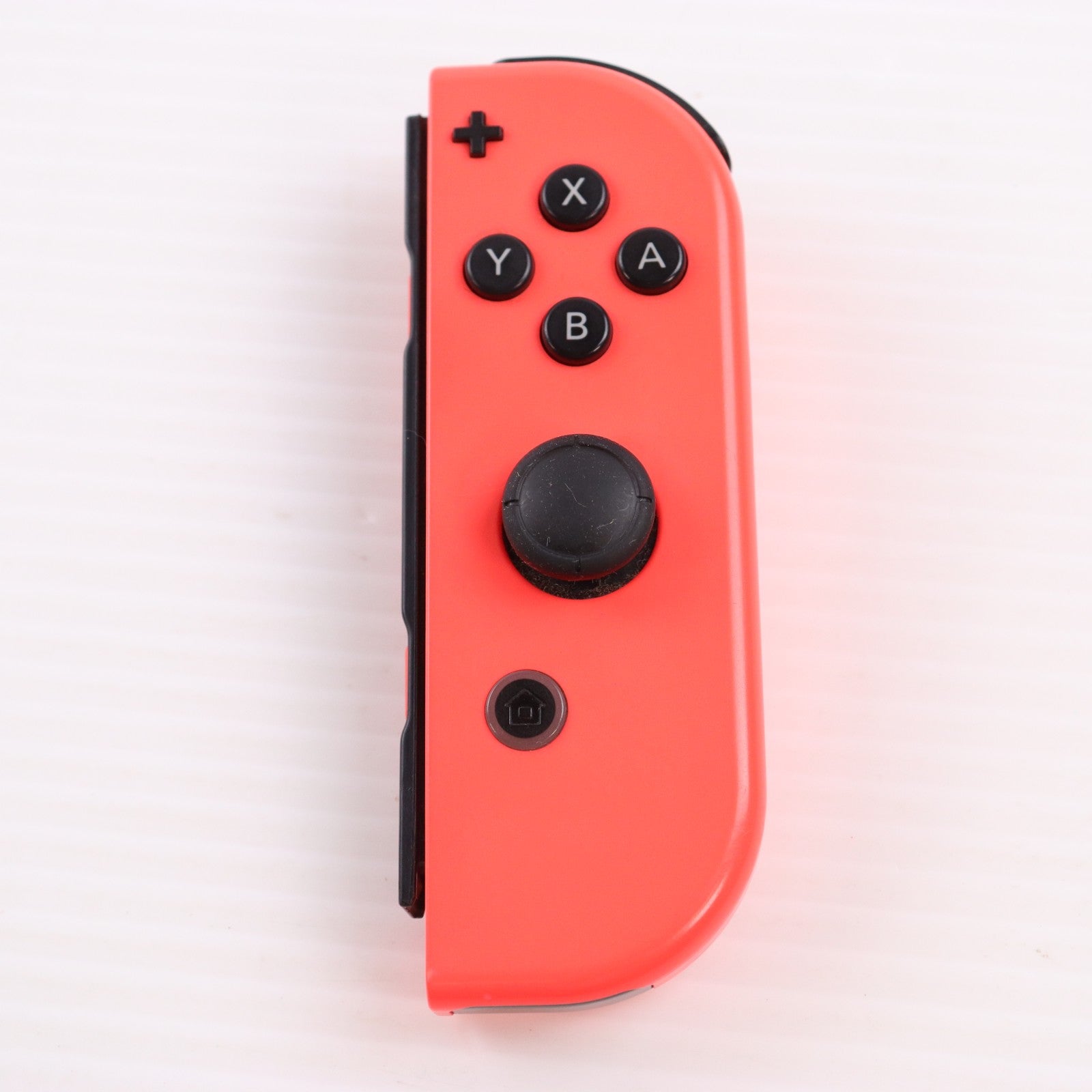 【中古即納】[ACC][Switch] Joy-Con(R) ネオンレッド(ジョイコンR ネオンレッド) 任天堂(HAC-A-JRPAA)(20170303)