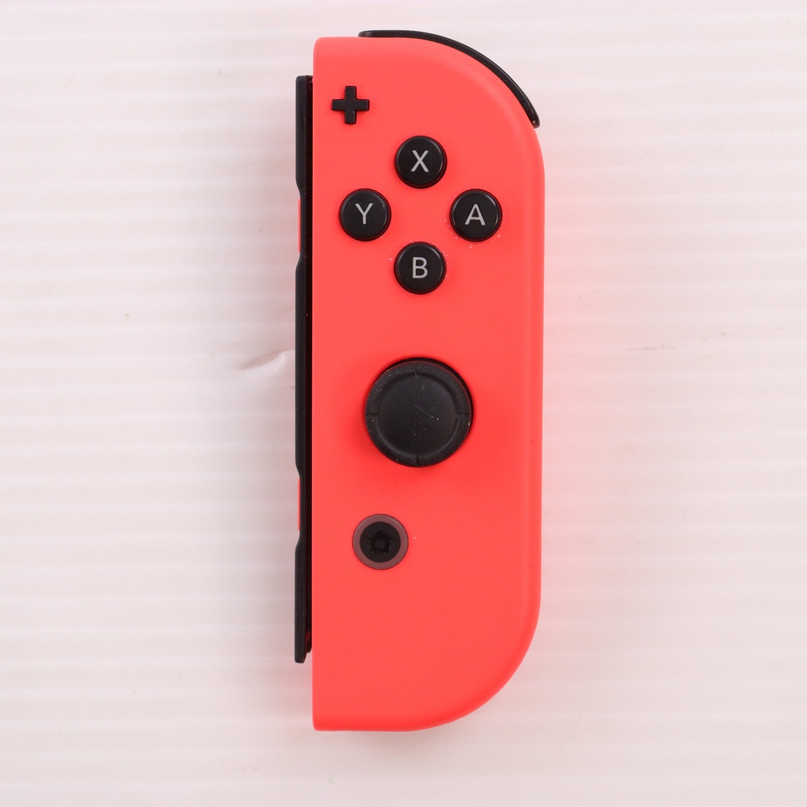 【中古即納】[ACC][Switch] Joy-Con(R) ネオンレッド(ジョイコンR ネオンレッド) 任天堂(HAC-A-JRPAA)(20170303)