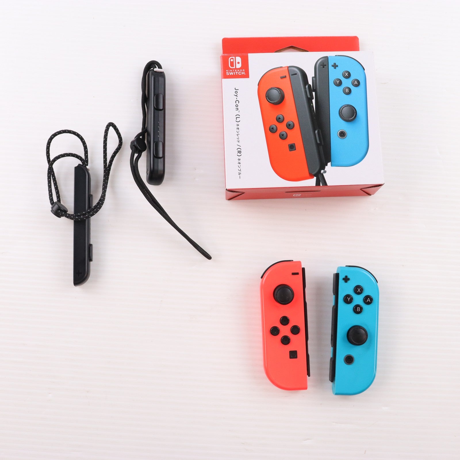 【中古即納】[ACC][Switch] Joy-Con(L) ネオンレッド/(R) ネオンブルー(ジョイコンL ネオンレッド/R ネオンブルー) 任天堂(HAC-A-JAEAA)(20170303)