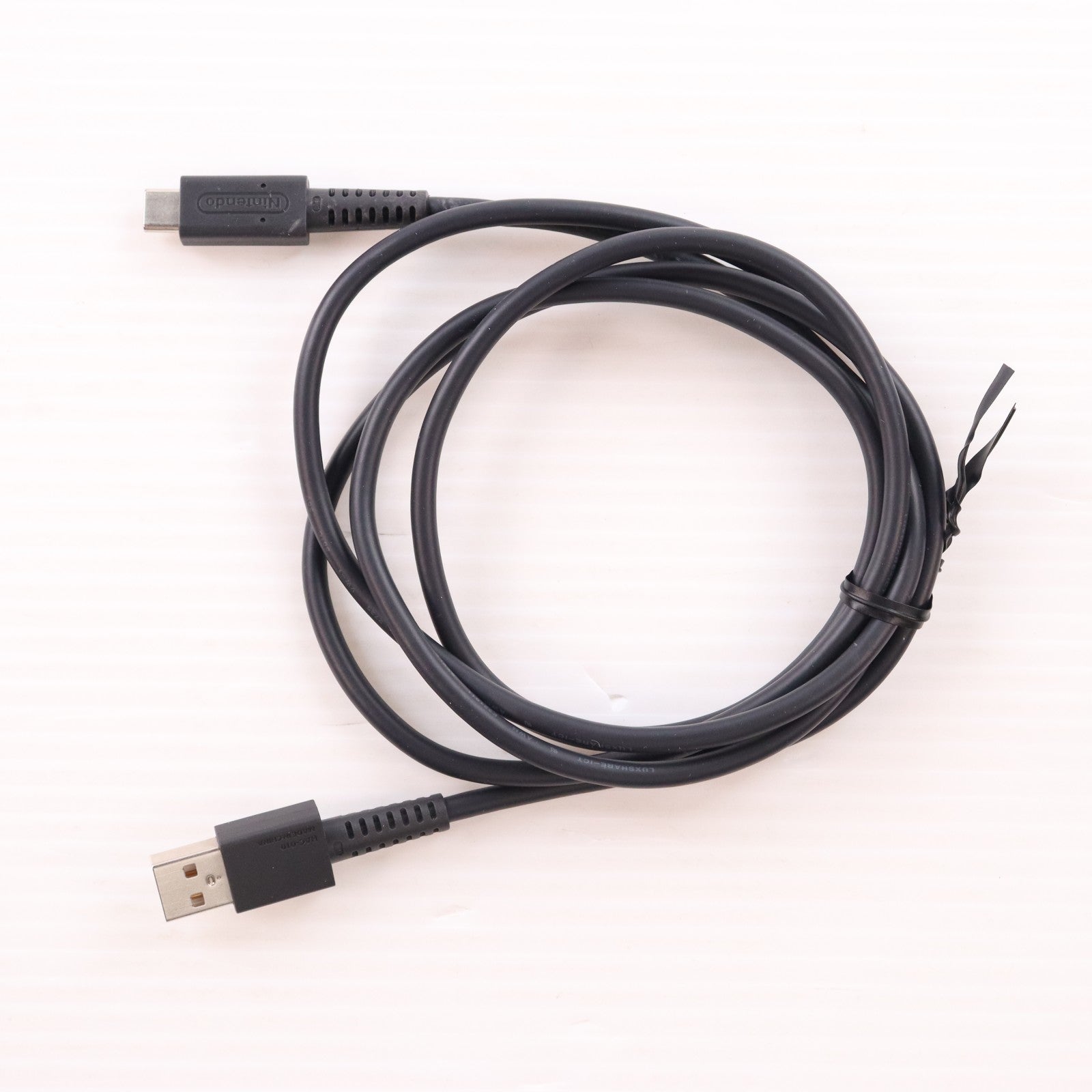 【中古即納】[ACC][Switch] Joy-Con充電グリップ(ジョイコン充電グリップ) 任天堂(HAC-A-ESSKA)(20170303)