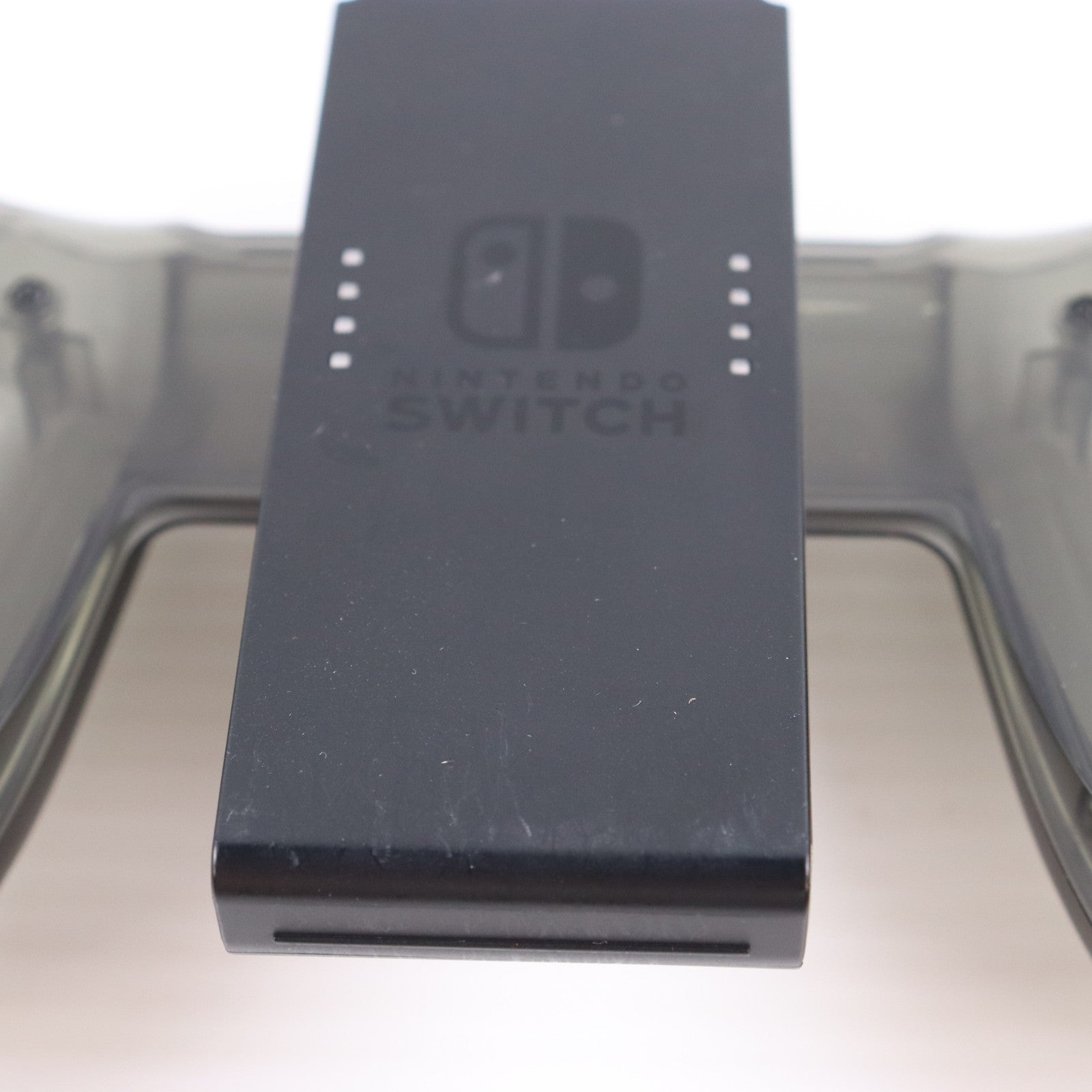【中古即納】[ACC][Switch] Joy-Con充電グリップ(ジョイコン充電グリップ) 任天堂(HAC-A-ESSKA)(20170303)