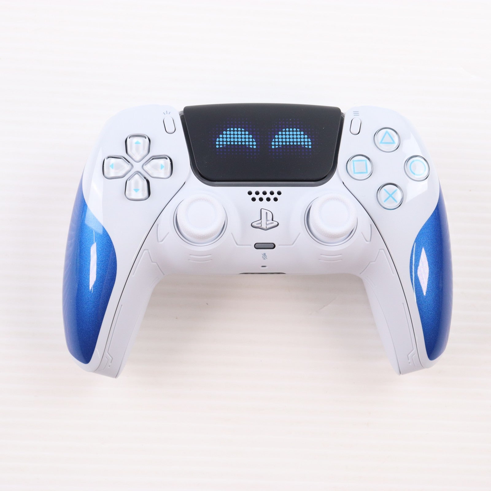 【中古即納】[ACC][PS5] DualSense(デュアルセンス) ワイヤレスコントローラー アストロボット ジョイフル リミテッドエディション SIE(CFI-ZCT1JZC)(20251030)