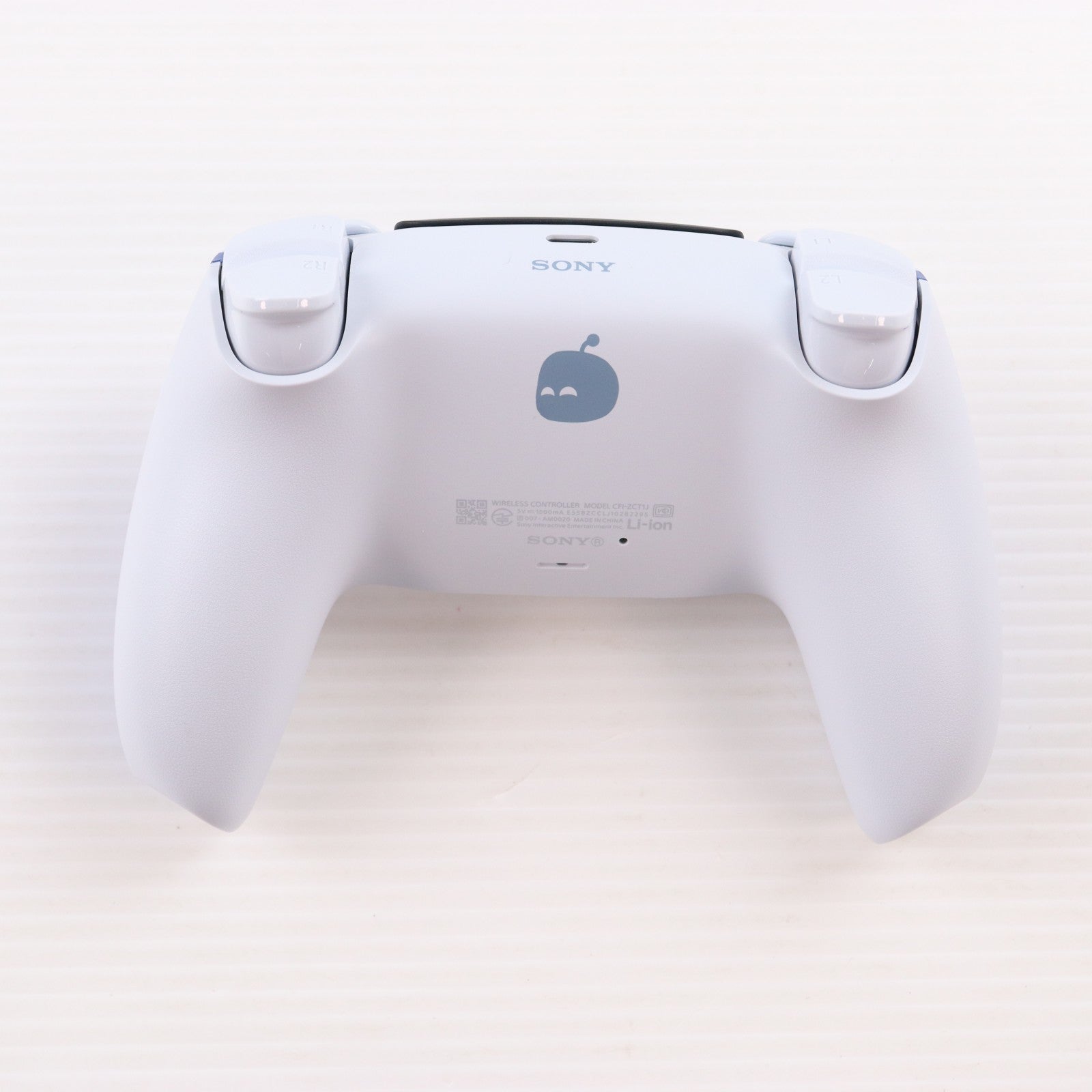 【中古即納】[ACC][PS5] DualSense(デュアルセンス) ワイヤレスコントローラー アストロボット ジョイフル リミテッドエディション SIE(CFI-ZCT1JZC)(20251030)