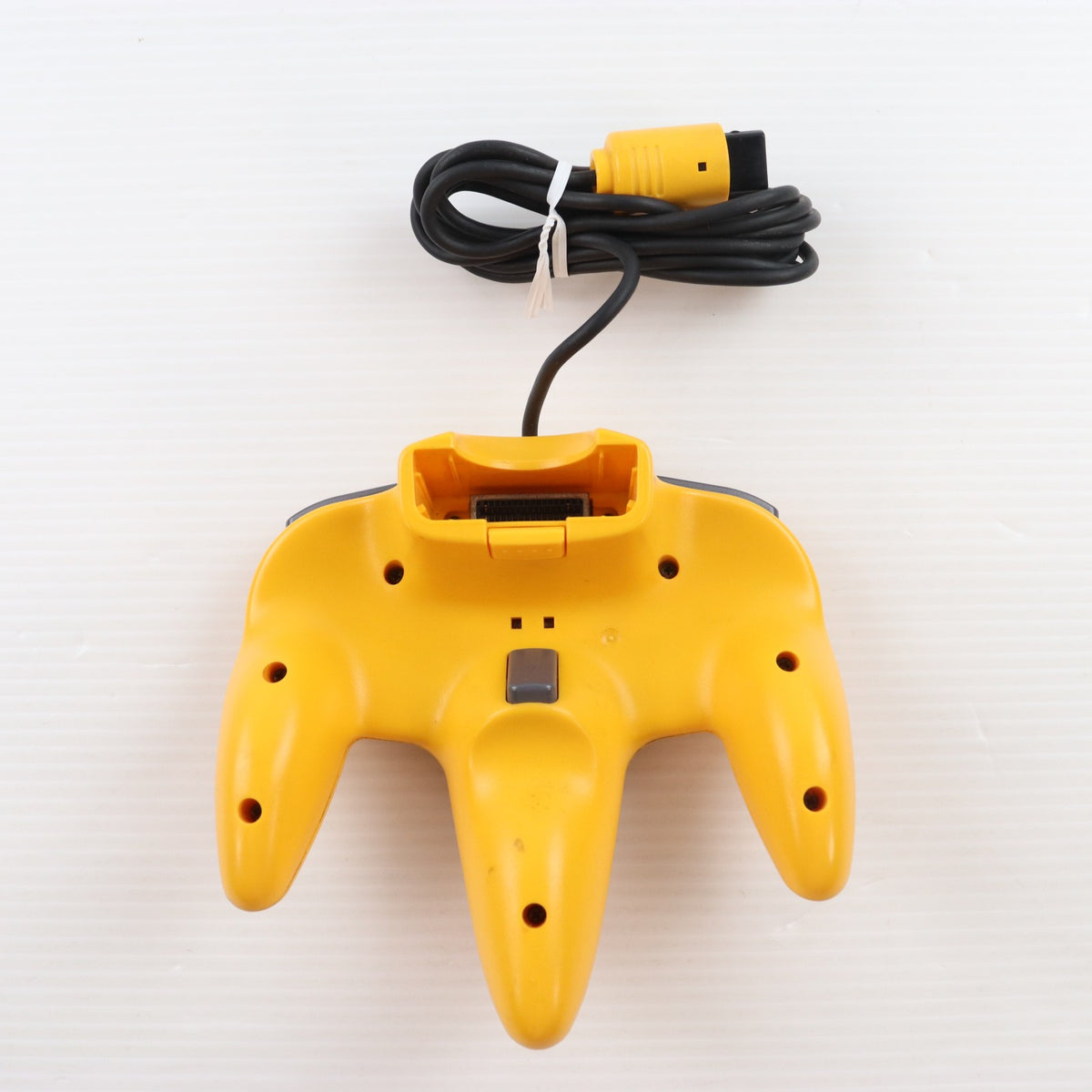 【中古即納】[ACC][N64] NINTENDO64(ニンテンドウ64) コントローラ ブロス(イエロー) 任天堂(NUS-005-CY)(19960623)