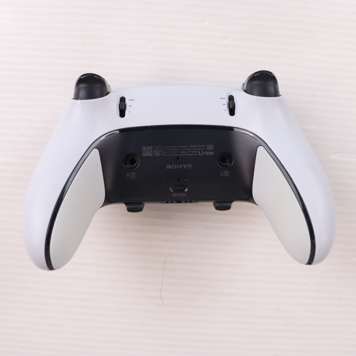 【中古即納】[ACC][PS5] DualSense Edge&trade;(デュアルセンス エッジ) ワイヤレスコントローラー SIE(CFI-ZCP1J)(20230126)