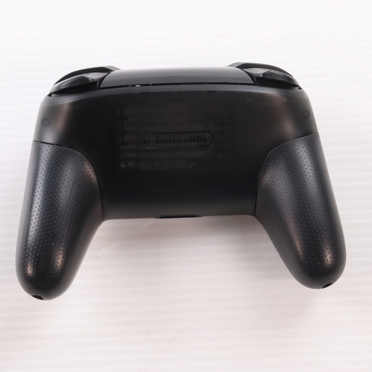 【中古即納】[ACC][Switch] Nintendo Switch Proコントローラー(ニンテンドースイッチ プロコントローラー) 任天堂(HAC-A-FSSKA)(20170303)