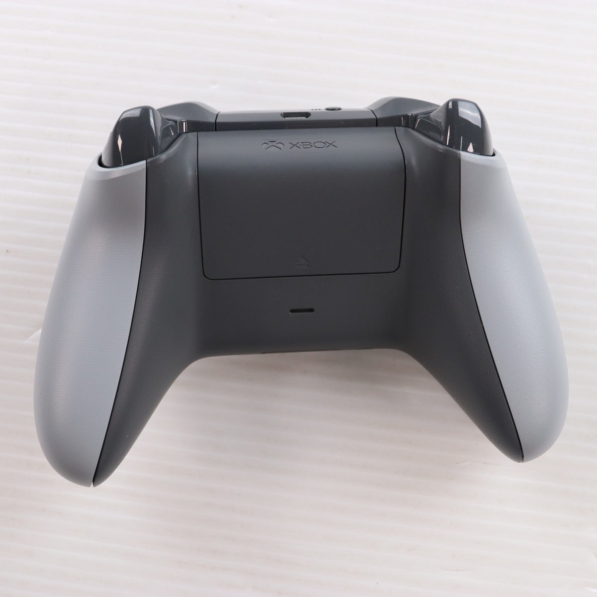 【中古即納】[ACC][XboxOne] Xbox ワイヤレス コントローラー(グレー/グリーン) 日本マイクロソフト(WL3-00062)(20170928)