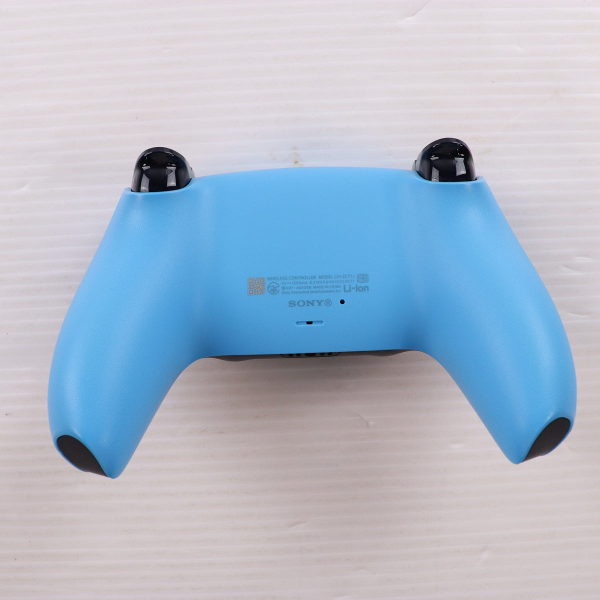 【中古即納】[ACC][PS5] DualSense(デュアルセンス) ワイヤレスコントローラー スターライト ブルー SIE(CFI-ZCT1J05)(20220114)