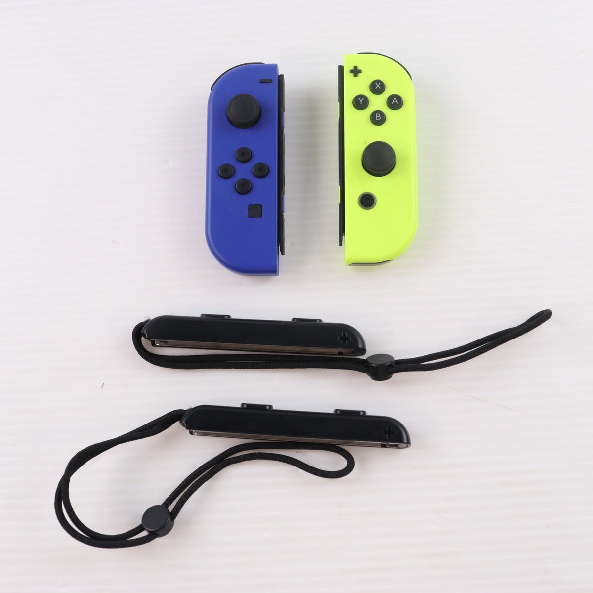 【中古即納】[ACC][Switch] Joy-Con(L) ブルー/(R) ネオンイエロー(ジョイコンL ブルー/R ネオンイエロー) 任天堂(HAC-A-JAPAA)(20191004)