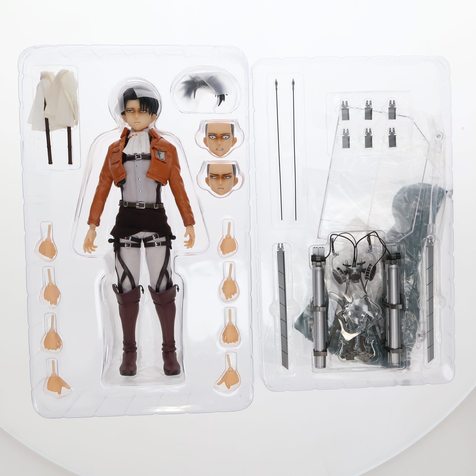 【中古即納】[FIG]リアルアクションヒーローズ No.662 RAH リヴァイ 進撃の巨人 完成品 フィギュア メディコム・トイ(20141220)