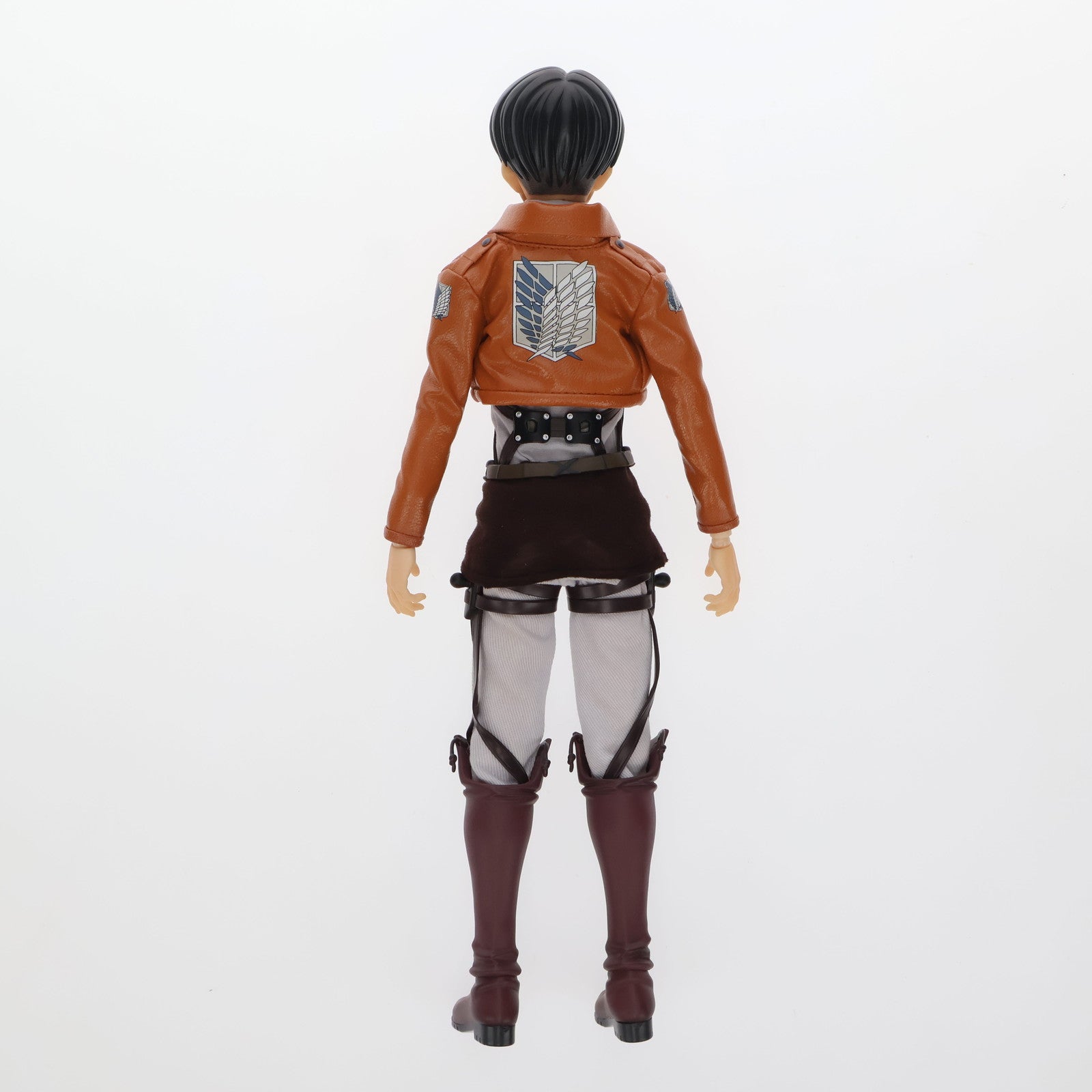 【中古即納】[FIG]リアルアクションヒーローズ No.662 RAH リヴァイ 進撃の巨人 完成品 フィギュア メディコム・トイ(20141220)