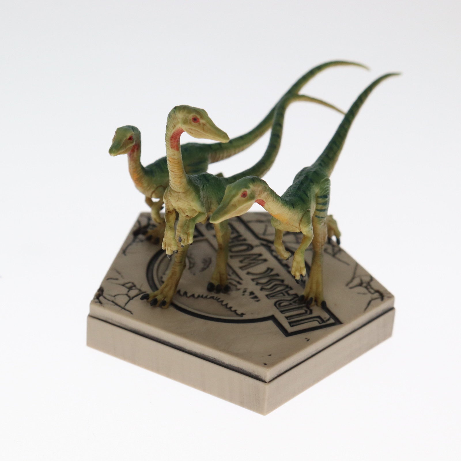 【中古即納】[FIG] アイコンズ スタチュー コンプソグナトゥス ジュラシック・ワールド 完成品 フィギュア アイアンスタジオ/ホットトイズ(20231230)