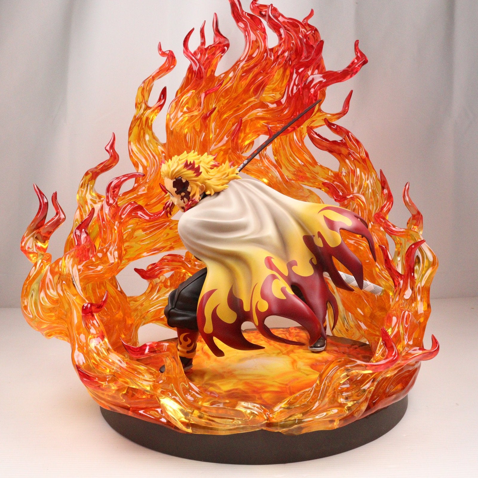 【中古即納】[FIG] 煉獄杏寿郎(れんごくきょうじゅろう) 完全版 鬼滅の刃 1/4 完成品 フィギュア GOODSMILE ONLINE SHOP アニメイト あみあみ Amazon.co.jp限定 フリーイング(20221231)