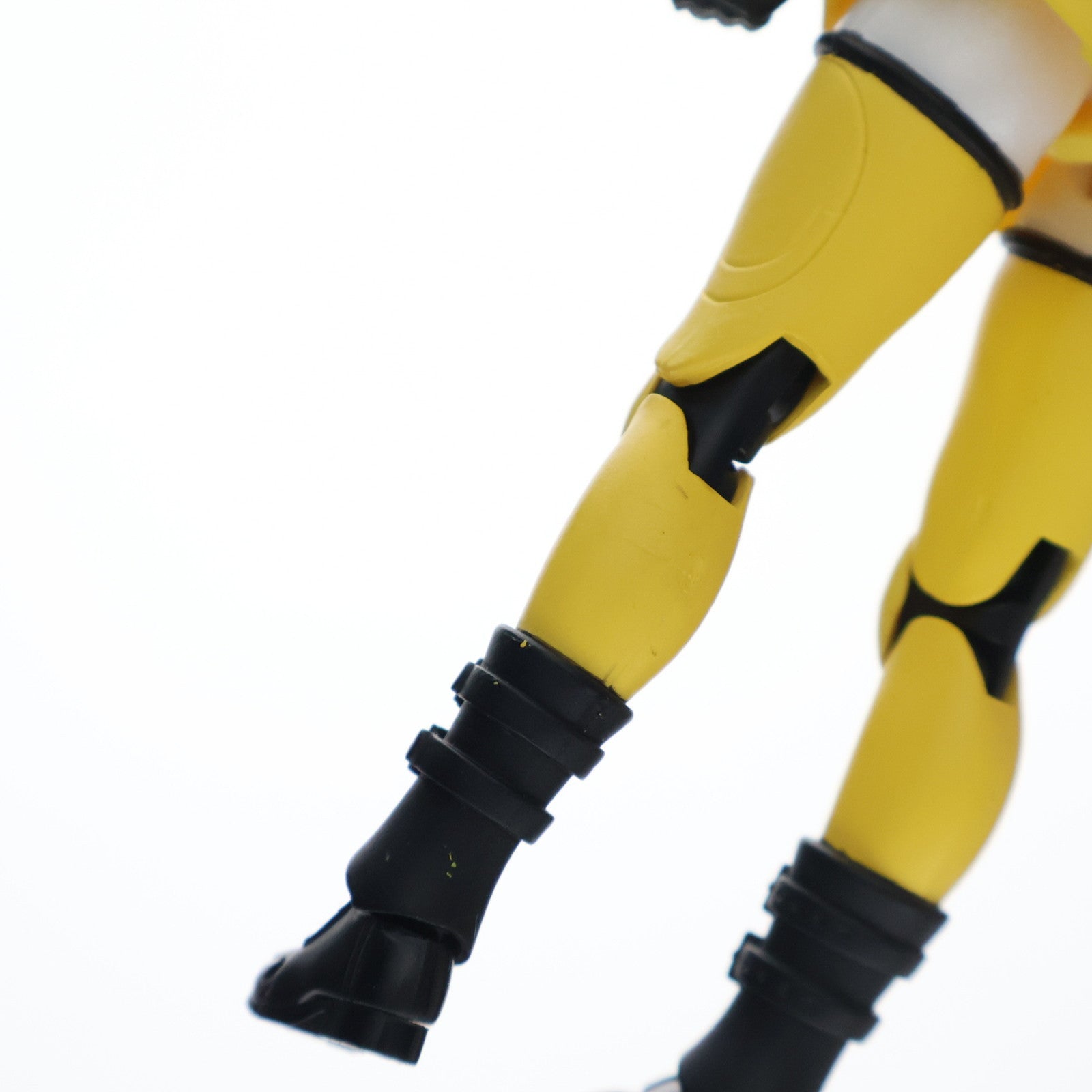 【中古即納】[FIG]S.H.Figuarts(フィギュアーツ) アキバイエロー(シーズン痛Ver.) 非公認戦隊アキバレンジャー シーズン痛 完成品 可動フィギュア バンダイ(20130720)