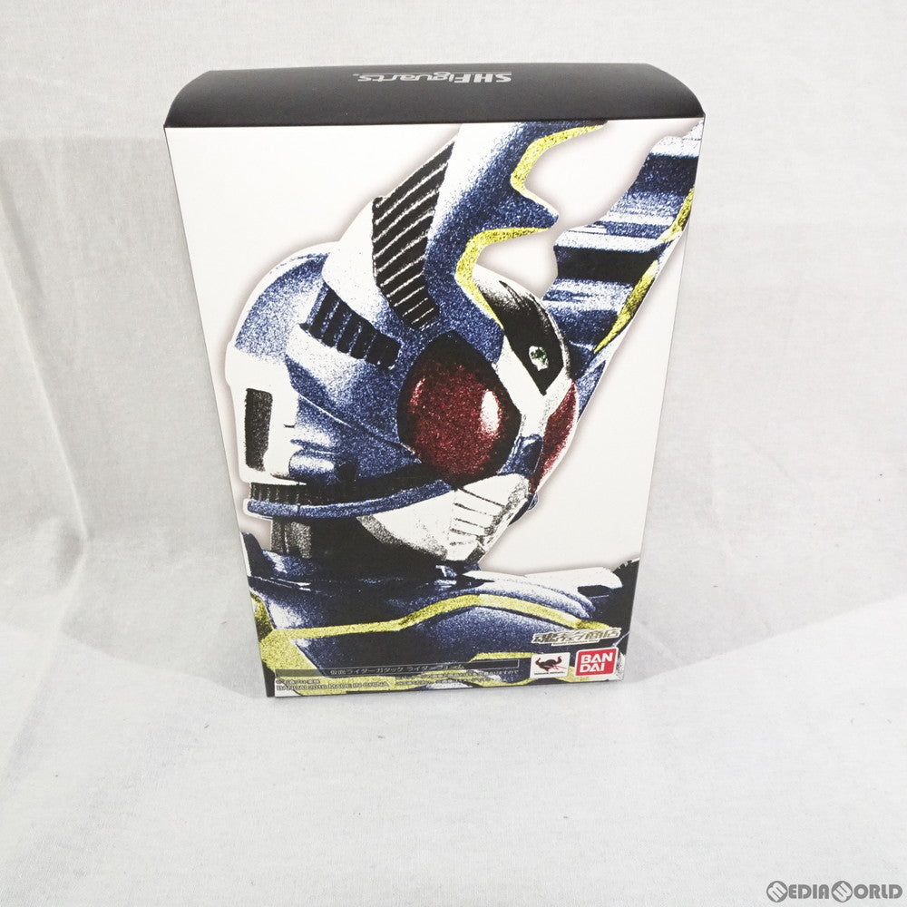 【中古即納】[FIG]魂ウェブ商店限定 S.H.Figuarts(フィギュアーツ) 真骨彫製法 仮面ライダーガタック ライダーフォーム 仮面ライダーカブト 完成品 可動フィギュア バンダイ(20160930)