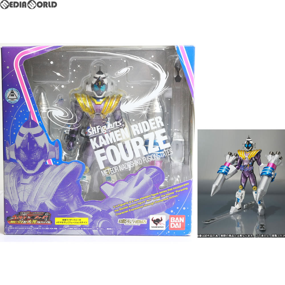 【中古即納】[FIG] 魂ウェブ商店限定 S.H.Figuarts(フィギュアーツ) 仮面ライダーフォーゼ メテオなでしこフュージョンステイツ 仮面ライダー×仮面ライダー ウィザード フォーゼ MOVIE大戦アルティメイタム 完成品 可動フィギュア バンダイ(20130726)