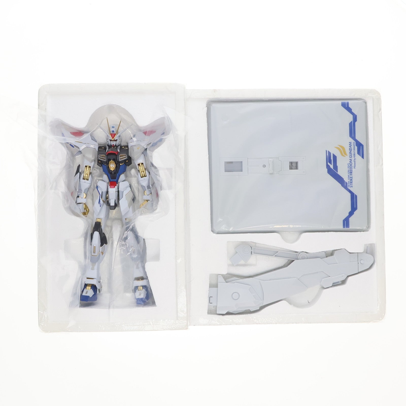 【中古即納】[FIG] METAL BUILD ストライクフリーダムガンダム 機動戦士ガンダムSEED DESTINY(シード デスティニー) 完成品 可動フィギュア バンダイ(20151121)