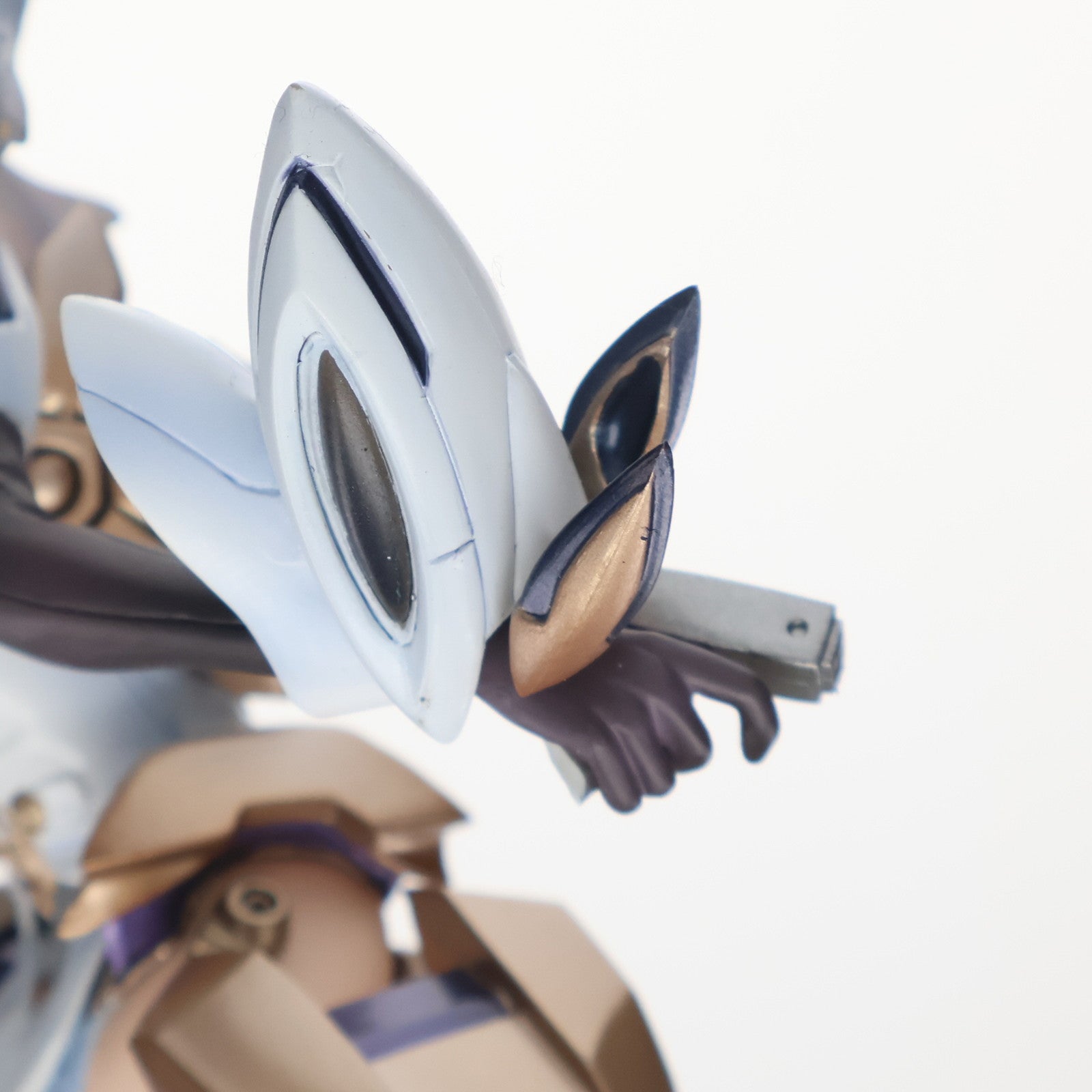 【中古即納】[FIG] KOS-MOS(コスモス) Ver.4 ゼノサーガ エピソードIII [ツァラトゥストラはかく語りき] 1/8 完成品 フィギュア アルター(20071130)