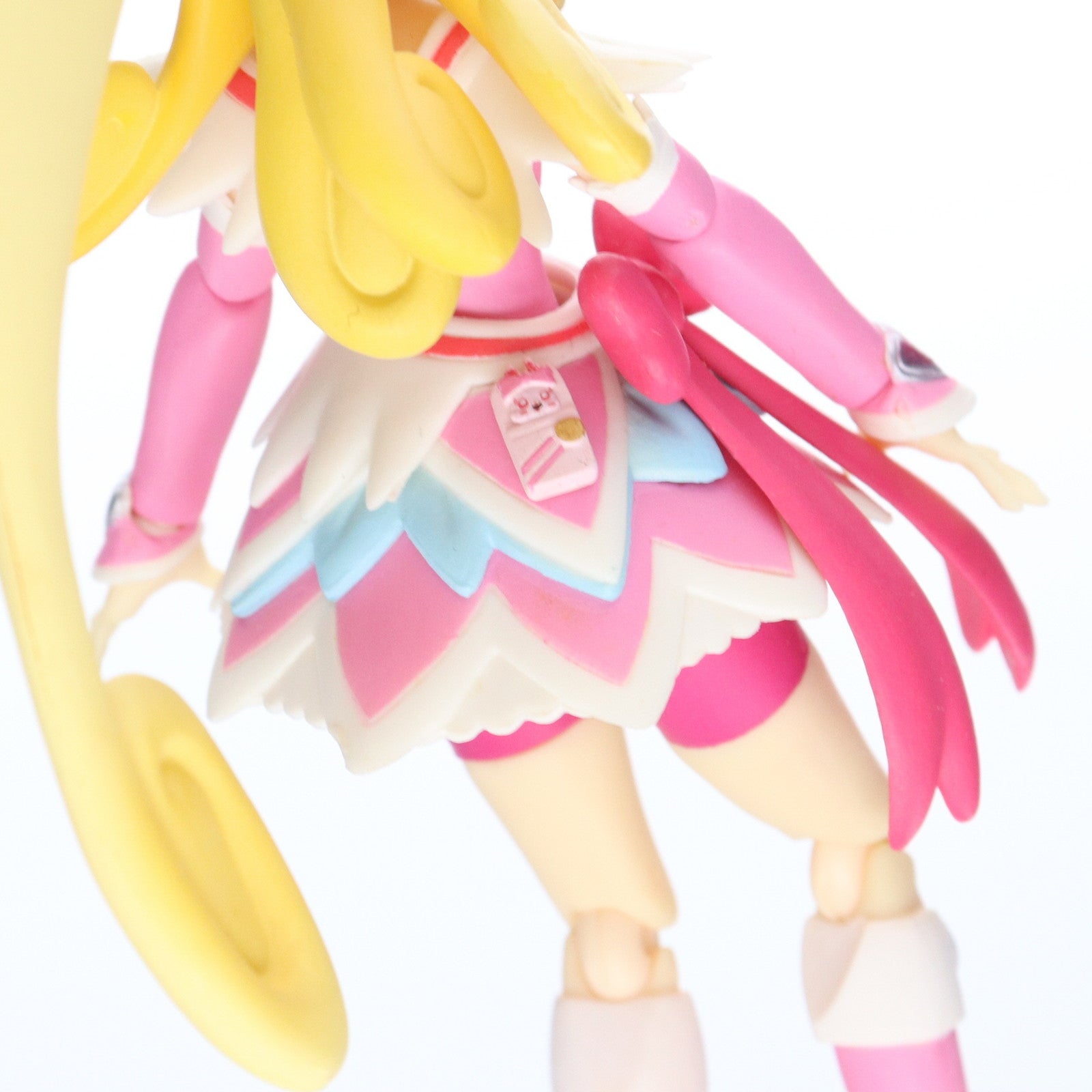 【中古即納】[FIG] S.H.Figuarts(フィギュアーツ) キュアハート ドキドキ!プリキュア 完成品 可動フィギュア バンダイ(20140531)