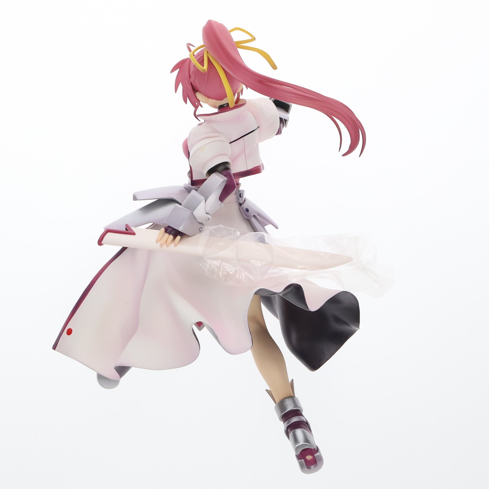 【中古即納】[FIG] シグナム(Signum) 魔法少女リリカルなのはStrikerS(ストライカーズ) 1/7 完成品 フィギュア アルター(20090108)