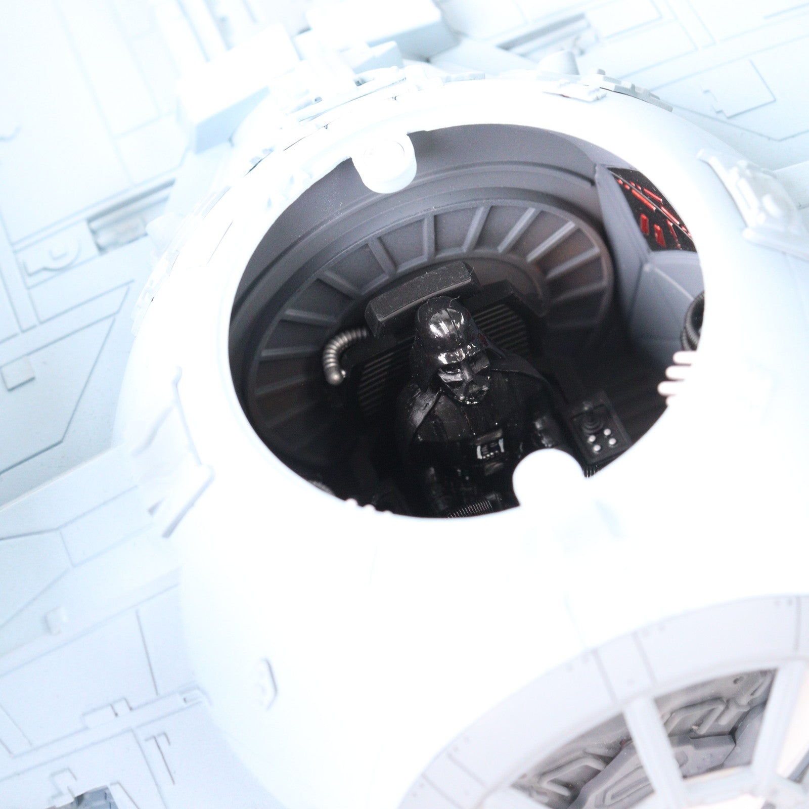 【中古即納】[FIG] Die Cast Replica DARTH VADER'S(ダース・ベイダーズ) TIE FIGHTER(タイ・ファイター) STAR WARS(スター・ウォーズ) エピソード4/新たなる希望 1/38 完成品 フィギュア CODE3(20060131)