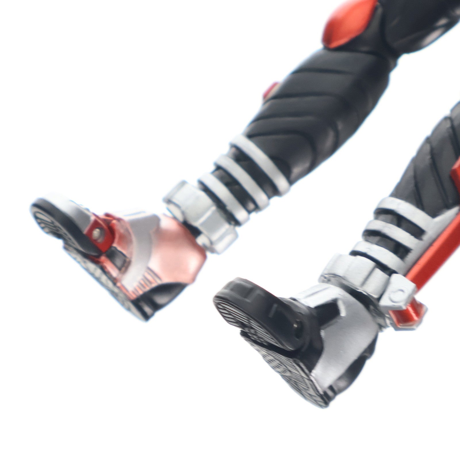 【中古即納】[FIG] S.H.Figuarts(フィギュアーツ) 仮面ライダーカブトハイパーフォーム 完成品 可動フィギュア バンダイ(20101211)