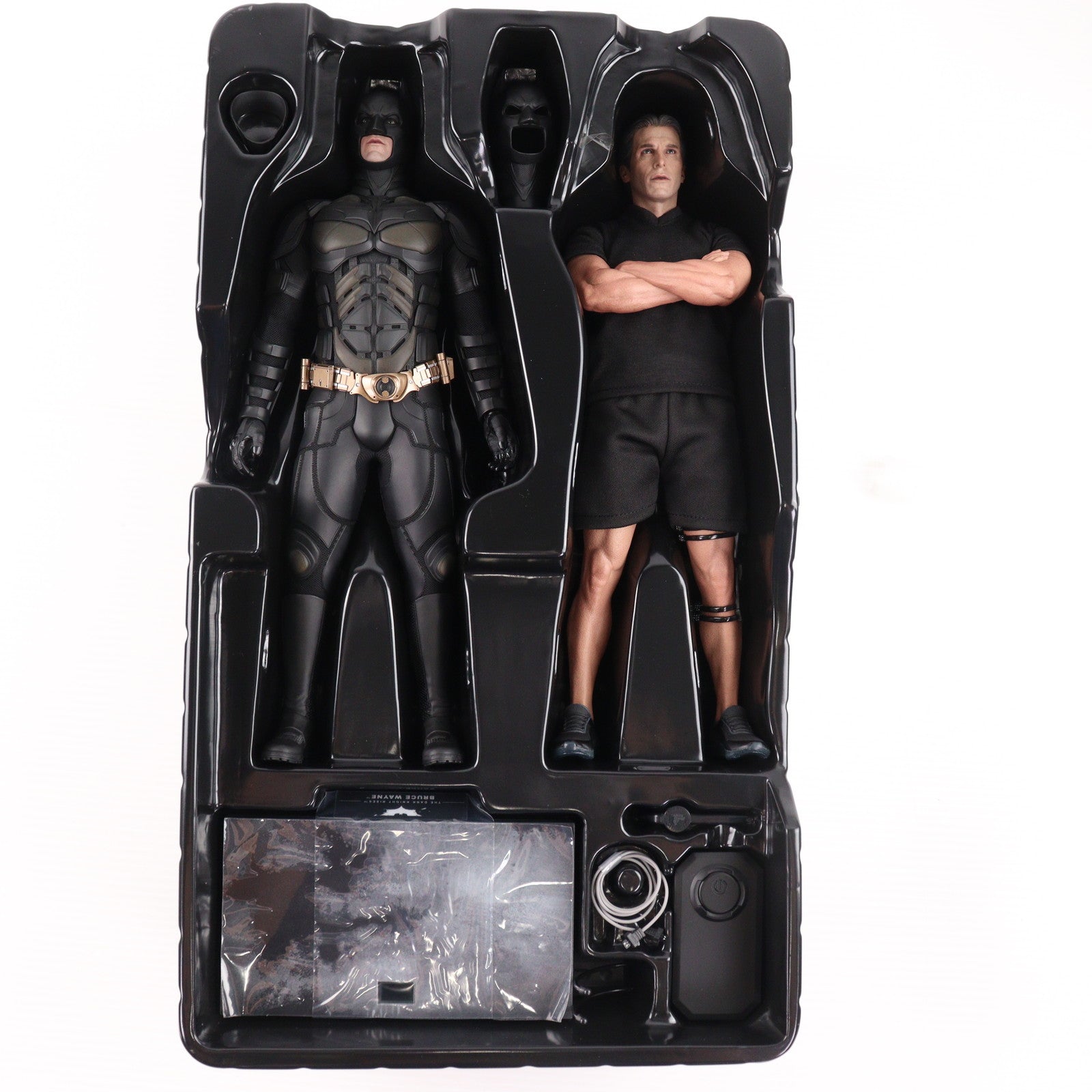 【中古即納】[FIG] ムービー・マスターピース バットスーツ格納庫&ブルース・ウェイン バットマン ダークナイト・ライジング 1/6 完成品 可動フィギュア(MM#702) ホットトイズ(20250131)