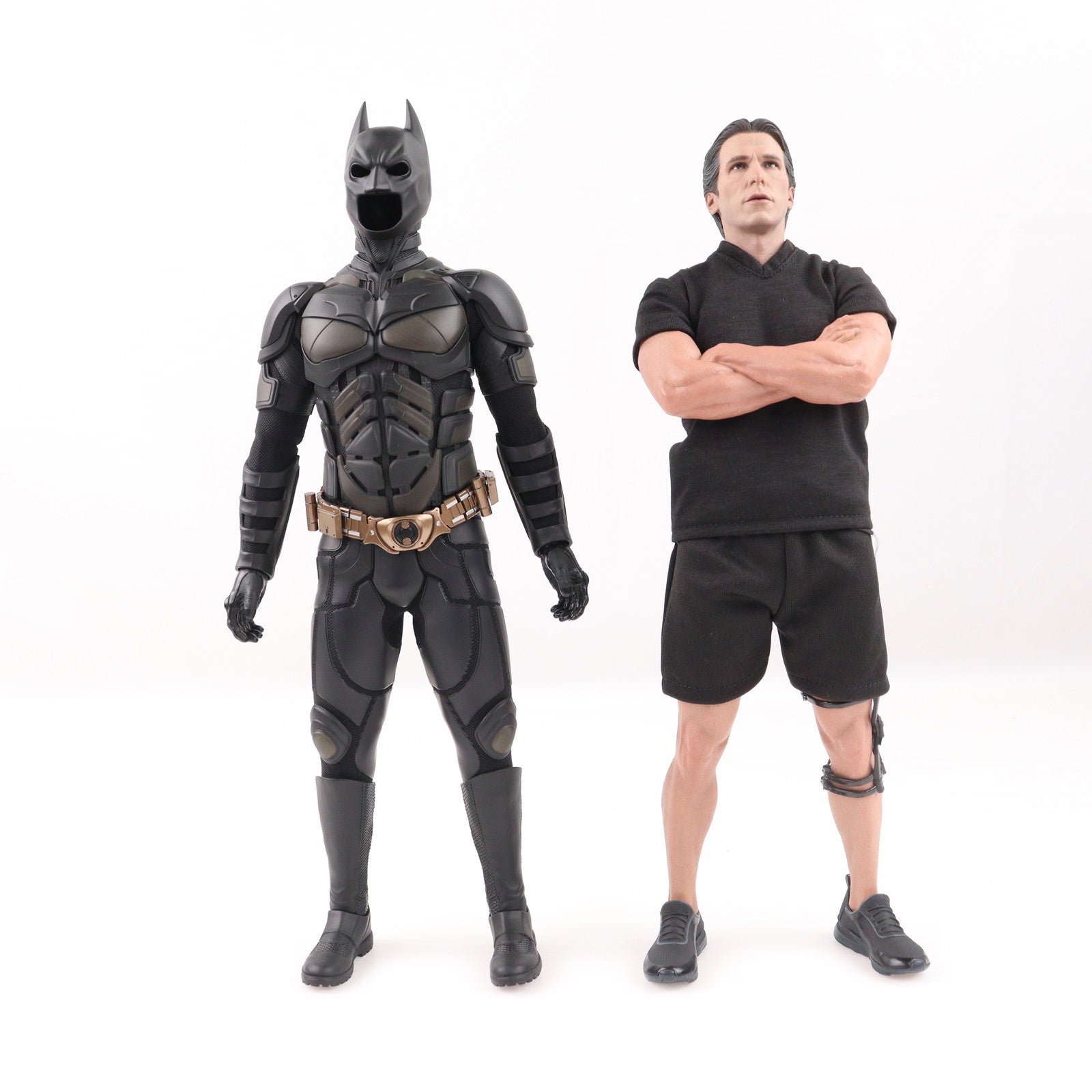 【中古即納】[FIG] ムービー・マスターピース バットスーツ格納庫&ブルース・ウェイン バットマン ダークナイト・ライジング 1/6 完成品 可動フィギュア(MM#702) ホットトイズ(20250131)