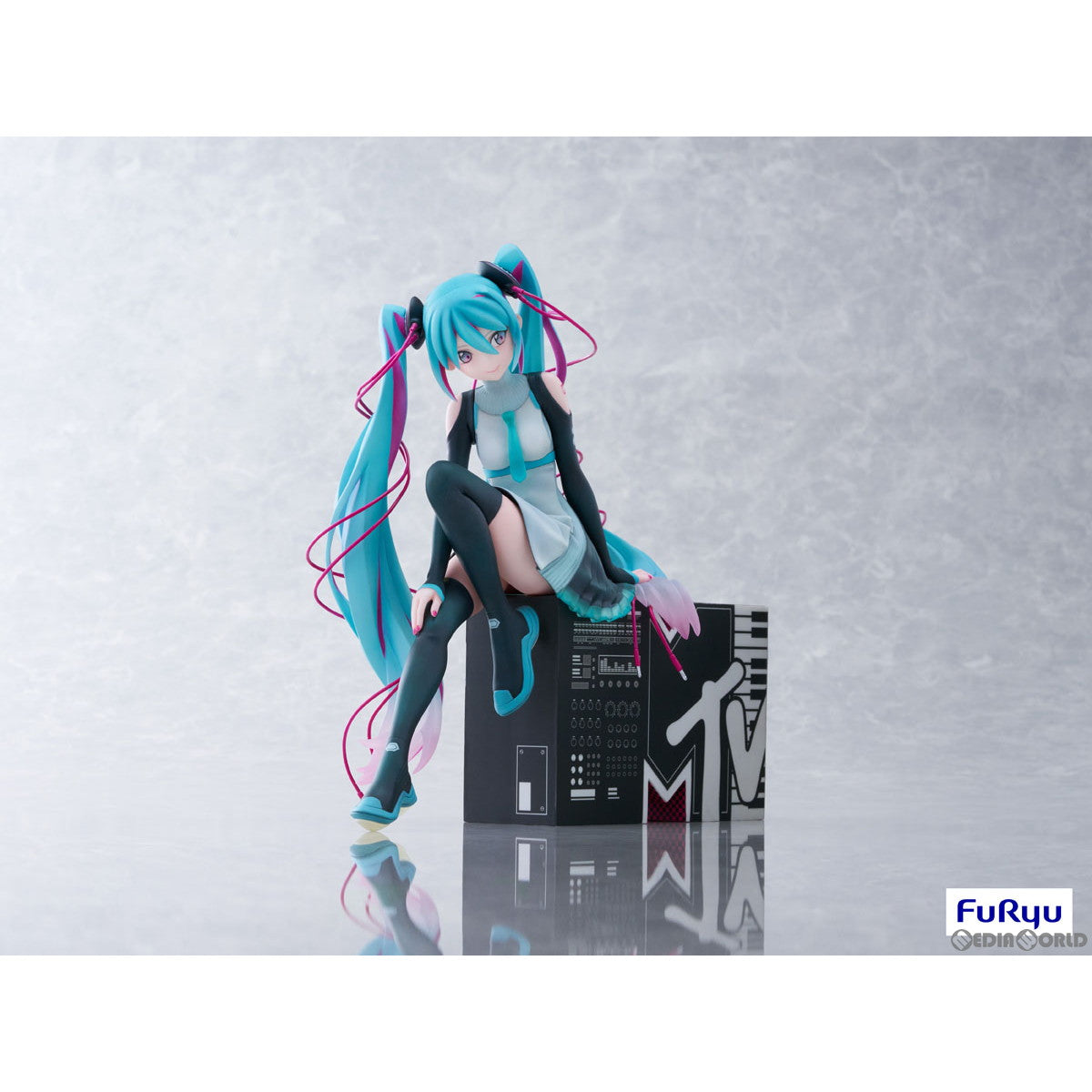 【中古即納】[FIG] 初音ミク×MTV キャラクター・ボーカル・シリーズ01 初音ミク 1/7 完成品 フィギュア(AMU-FNX913) フリュー(20250228)
