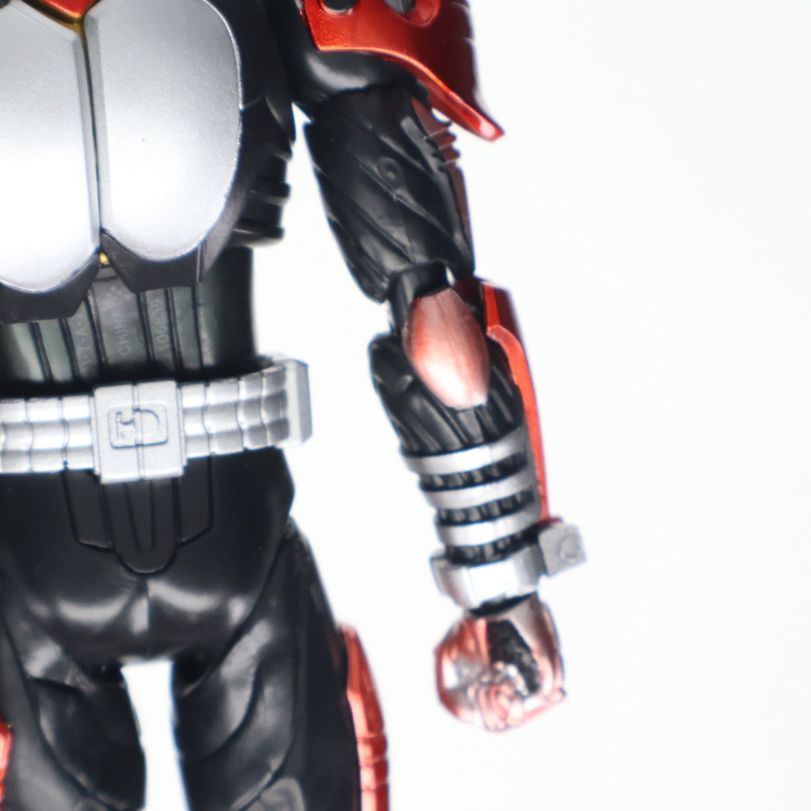 【中古即納】[FIG] S.H.Figuarts(フィギュアーツ) 仮面ライダーカブトハイパーフォーム 完成品 可動フィギュア バンダイ(20101211)
