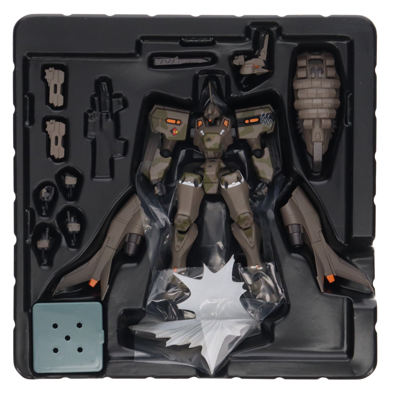 【中古即納】[FIG] リボルテック マブラヴ オルタネイティヴ Series No.006 MiG-21 バラライカ 黒の宣告(シュヴァルツェスマーケン)仕様 完成品 可動フィギュア 海洋堂(20111130)