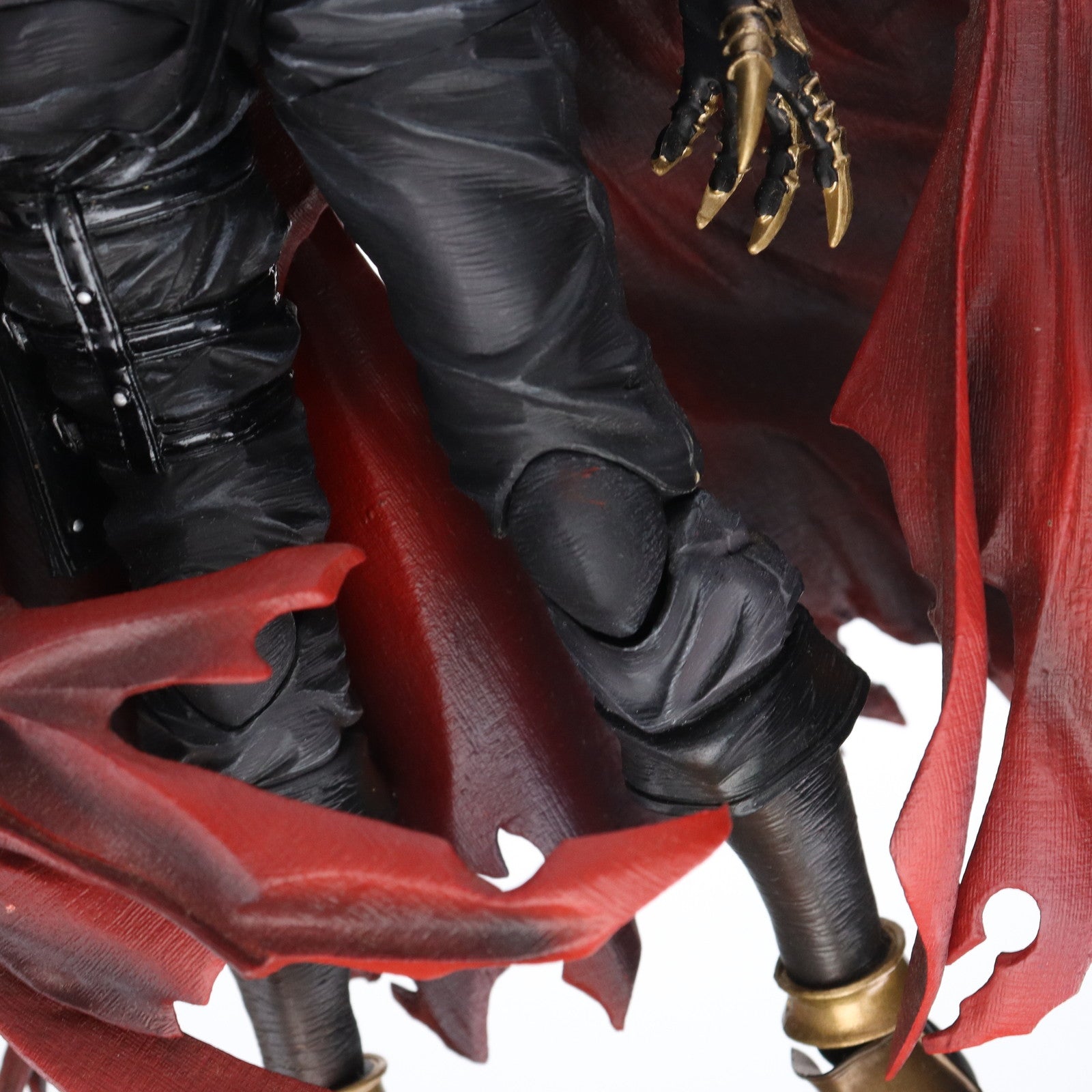 【中古即納】[FIG] PLAY ARTS改(プレイアーツ改) ヴィンセント・ヴァレンタイン DIRGE of CERBERUS -FINAL FANTASY VII-(ダージュ オブ ケルベロス ファイナルファンタジー7) 完成品 可動フィギュア スクウェア・エニックス(20180608)