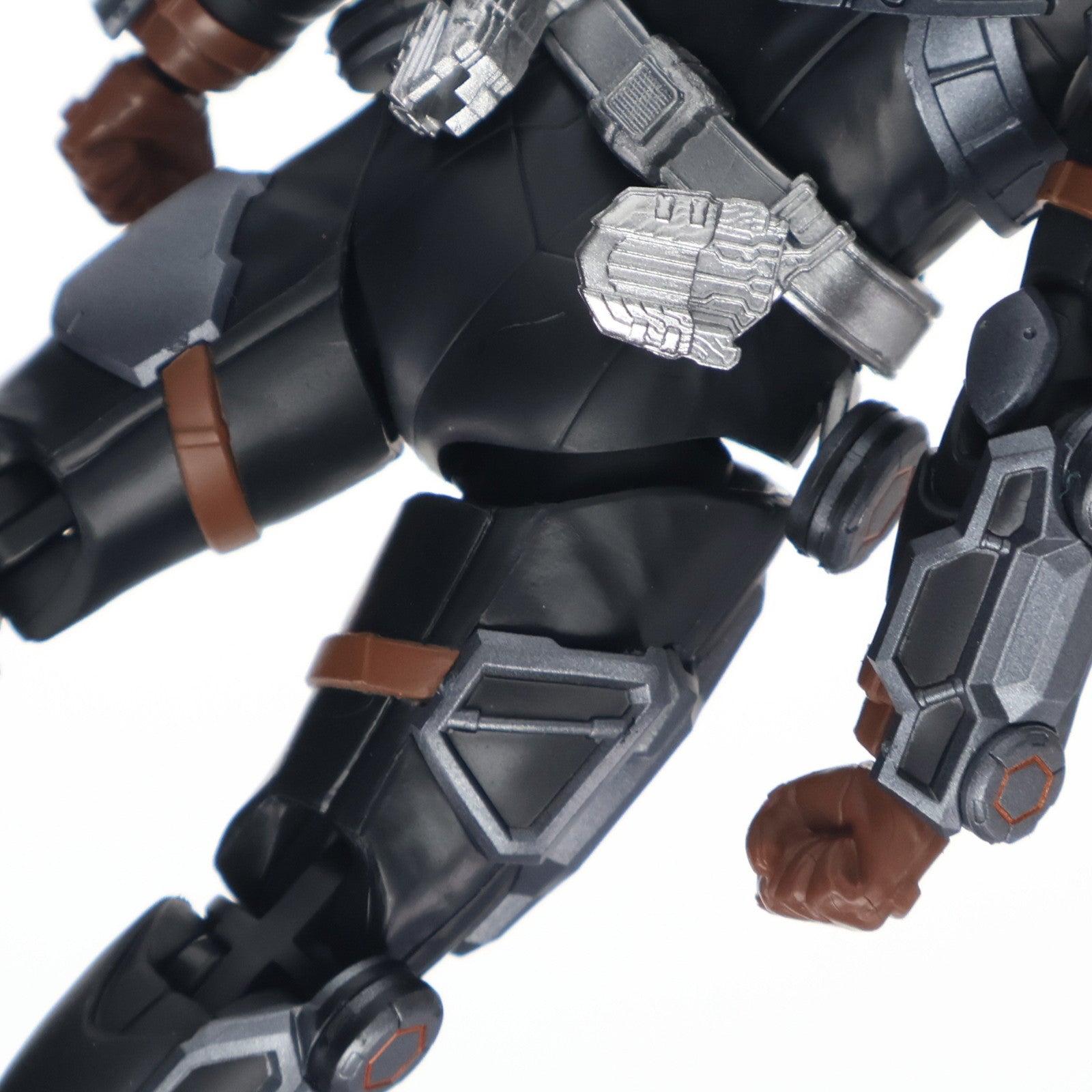 【中古即納】[FIG] 魂ウェブ商店限定 S.H.Figuarts(フィギュアーツ) 仮面ライダーバスター 玄武神話 仮面ライダーセイバー/聖刃 完成品 可動フィギュア バンダイスピリッツ(20211231)