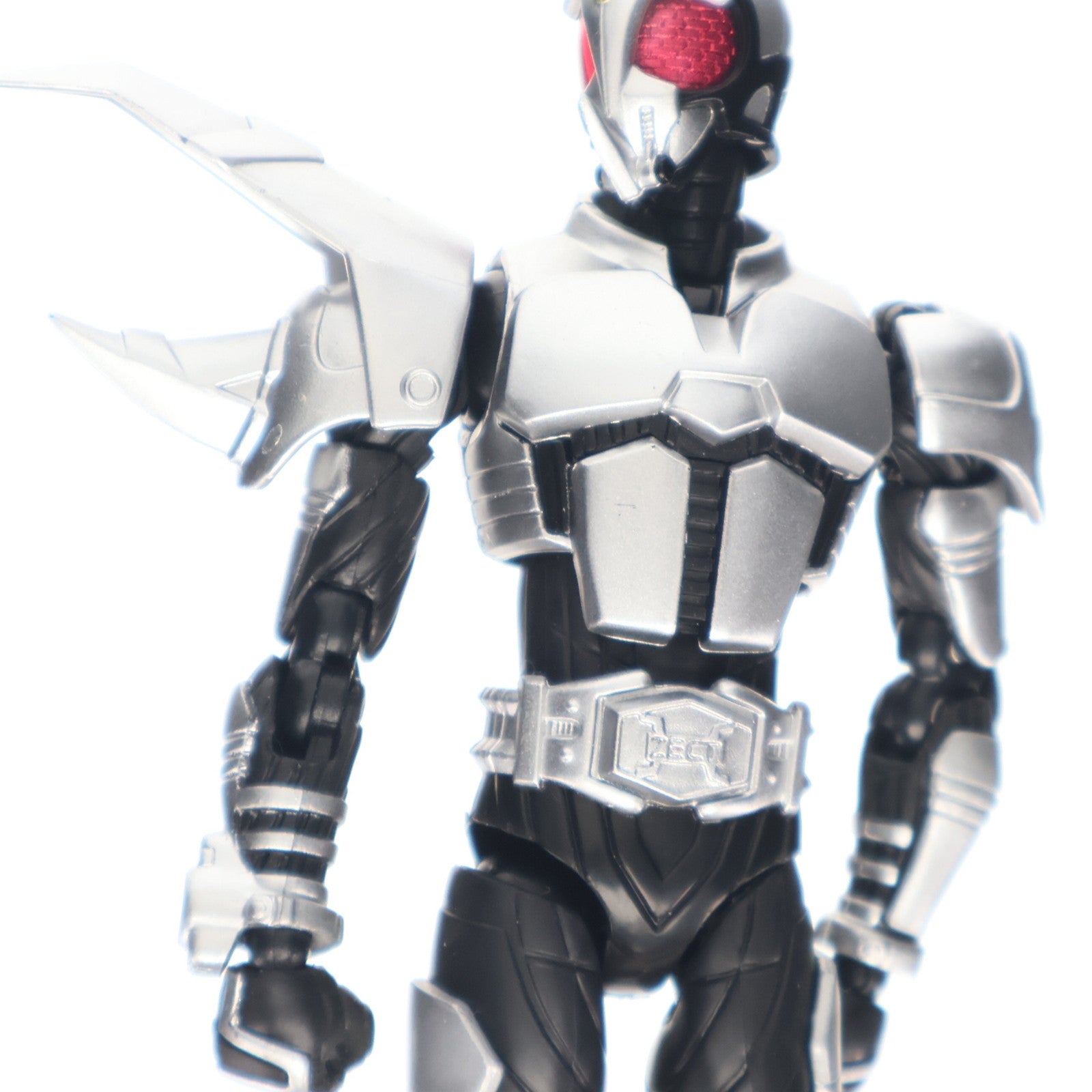 【中古即納】[FIG] S.H.Figuarts(フィギュアーツ) 仮面ライダーヘラクス 仮面ライダーカブト 完成品 可動フィギュア バンダイ(20091001)