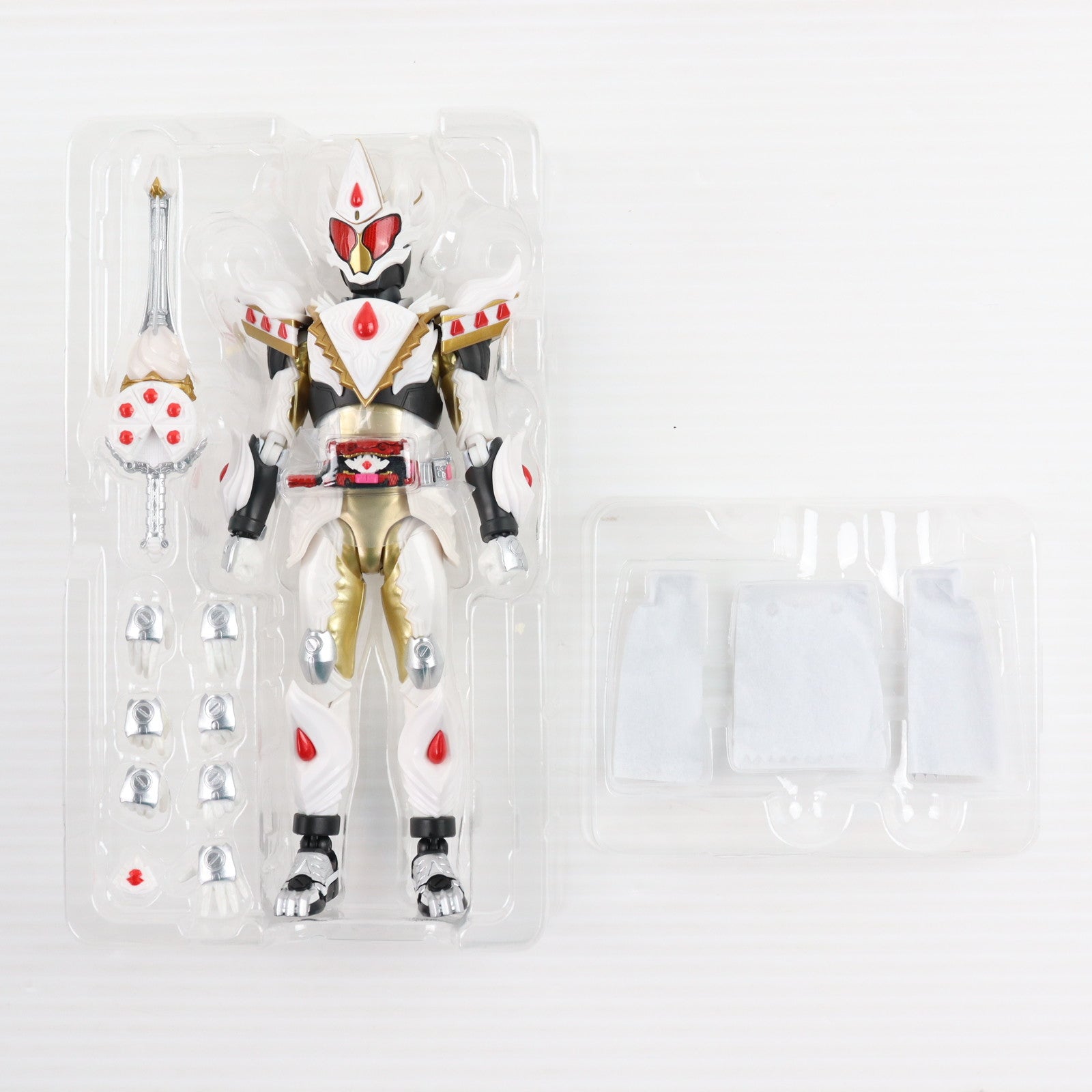 【中古即納】[FIG] 魂ウェブ商店限定 S.H.Figuarts(フィギュアーツ) 仮面ライダーガヴ ケーキングフォーム 完成品 可動フィギュア バンダイスピリッツ(20250916)