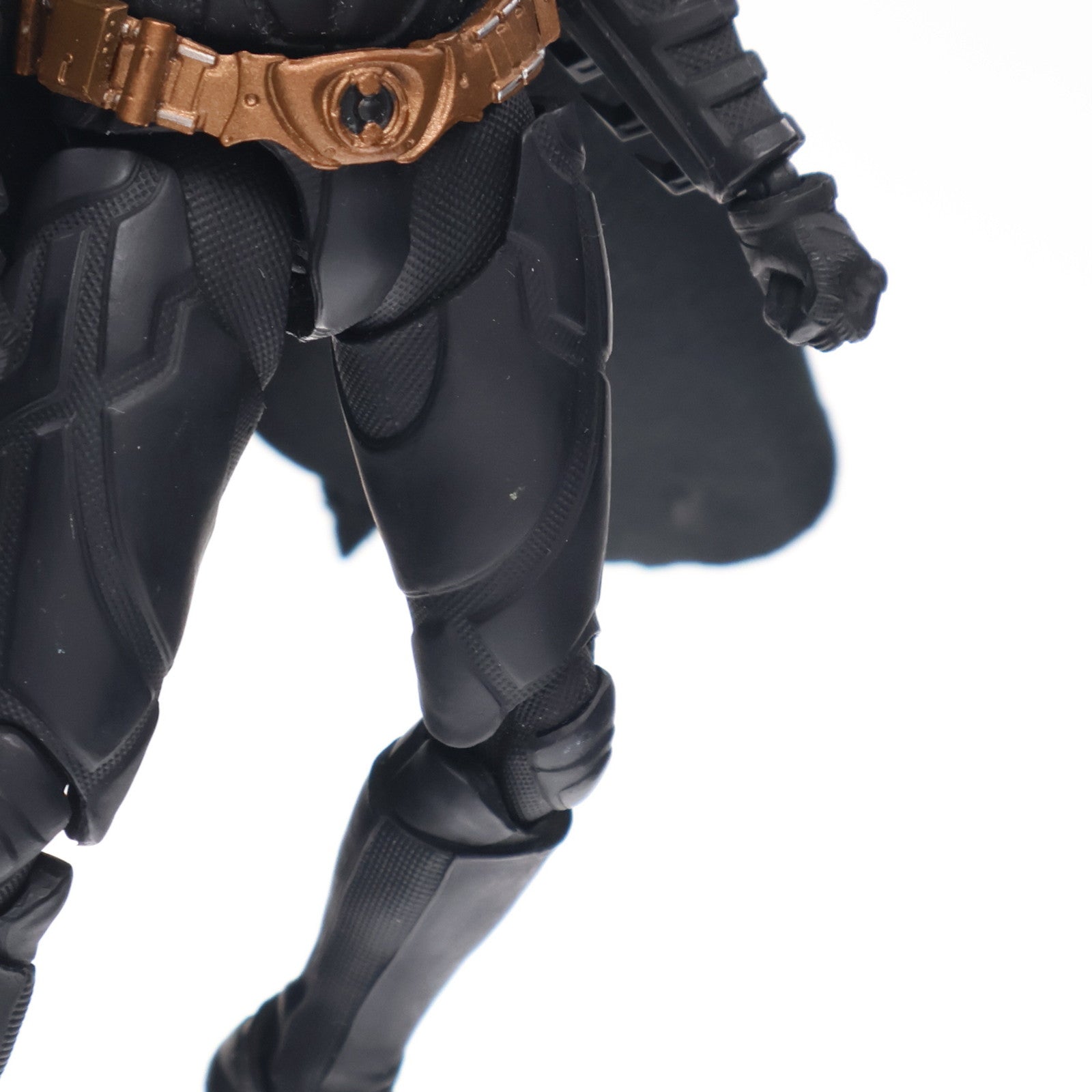 【中古即納】[FIG] S.H.Figuarts(フィギュアーツ) バットマン(The Dark Knight)(ダークナイト) 完成品 可動フィギュア バンダイ(20170623)