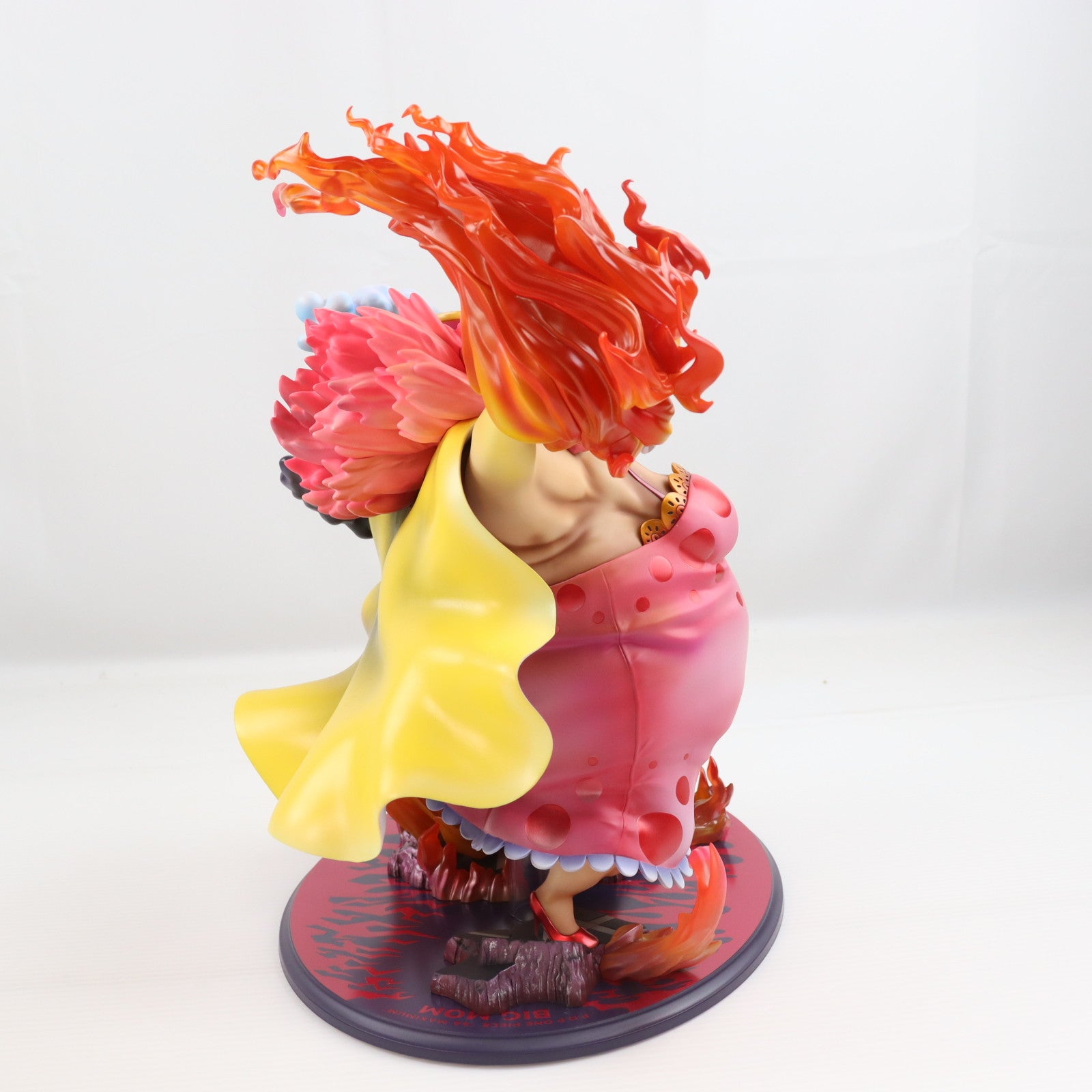 【中古即納】[FIG] Portrait.Of.Pirates P.O.P SA-MAXIMUM 大海賊 ビッグ・マム シャーロット・リンリン ONE PIECE(ワンピース) 完成品 フィギュア メガトレショップ&オンラインショップ限定 メガハウス(20231031)