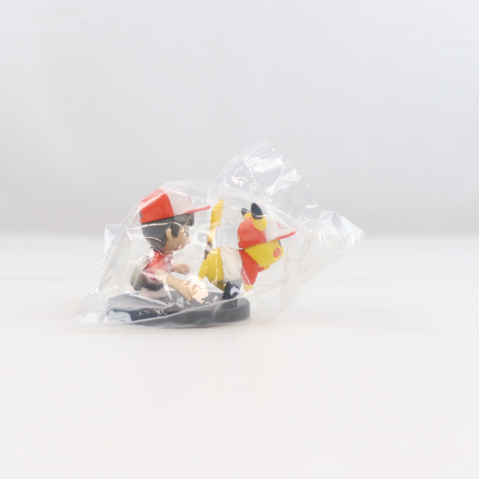 【中古即納】[FIG] (フィギュア単品) 相棒ピカチュウセット Switchソフト ポケットモンスター Let's Go! ピカチュウ ポケモンセンターオリジナルフィギュア ゲーム早期予約特典 完成品 フィギュア ポケモン(20181116)