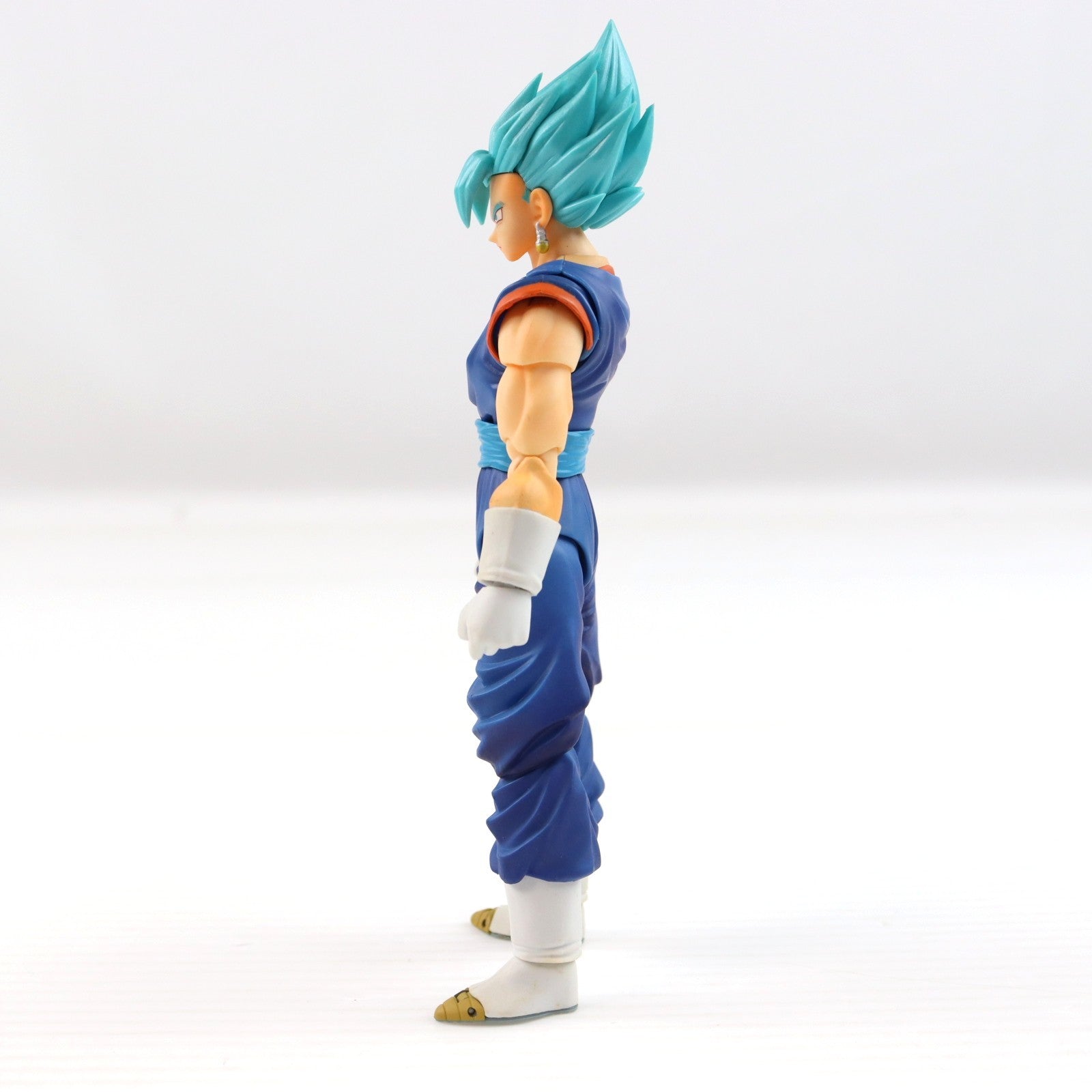 【中古即納】[FIG] 2018コミコン限定 S.H.Figuarts(フィギュアーツ) スーパーサイヤ人ゴッドスーパーサイヤ人ベジット Event Exclusive Color Edition ドラゴンボール超(スーパー) 完成品 可動フィギュア バンダイ(20180719)