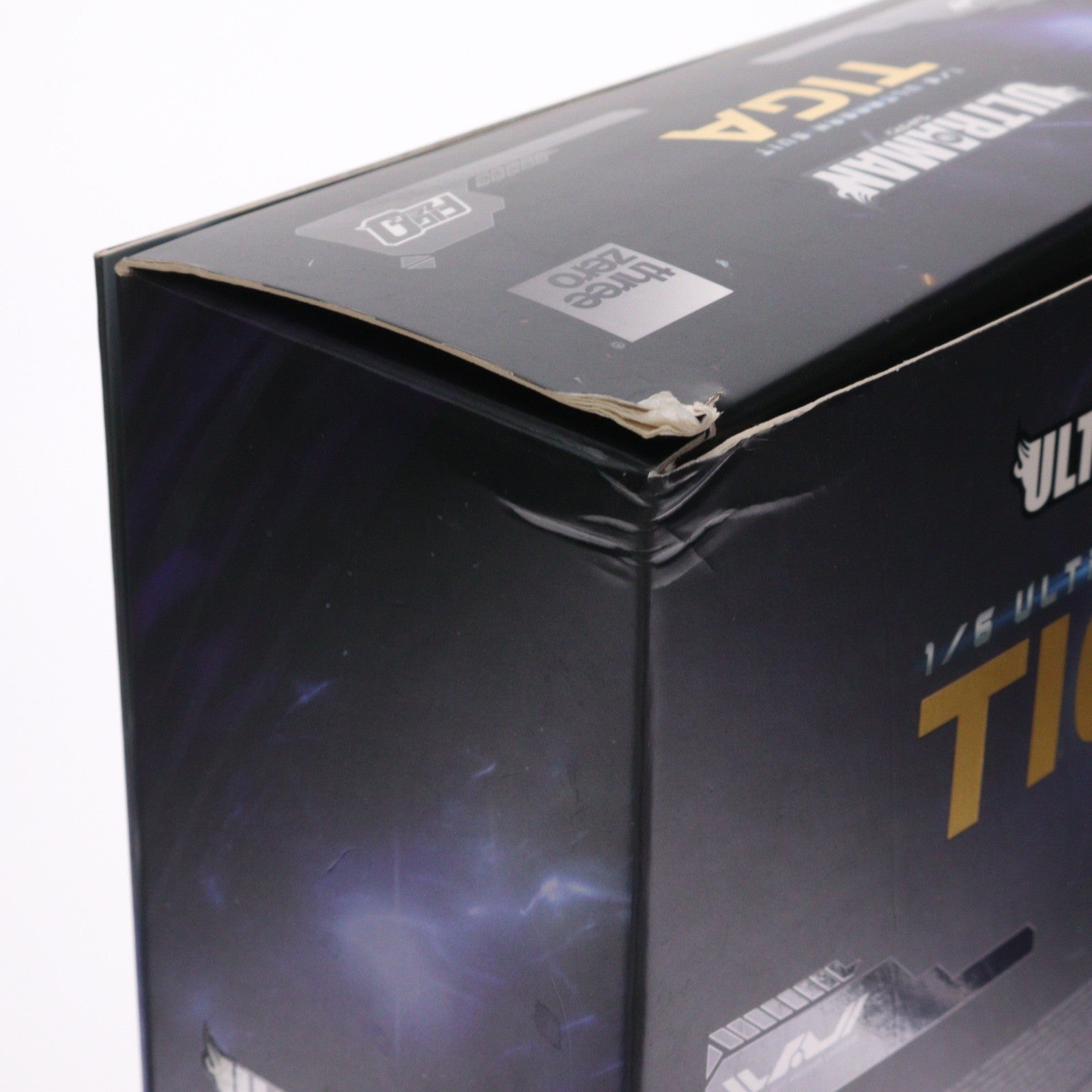 【中古即納】[FIG] フィグゼロ ULTRAMAN SUIT TIGA(ウルトラマン スーツ ティガ) 1/6 完成品 可動フィギュア threezero(スリーゼロ)(20220318)