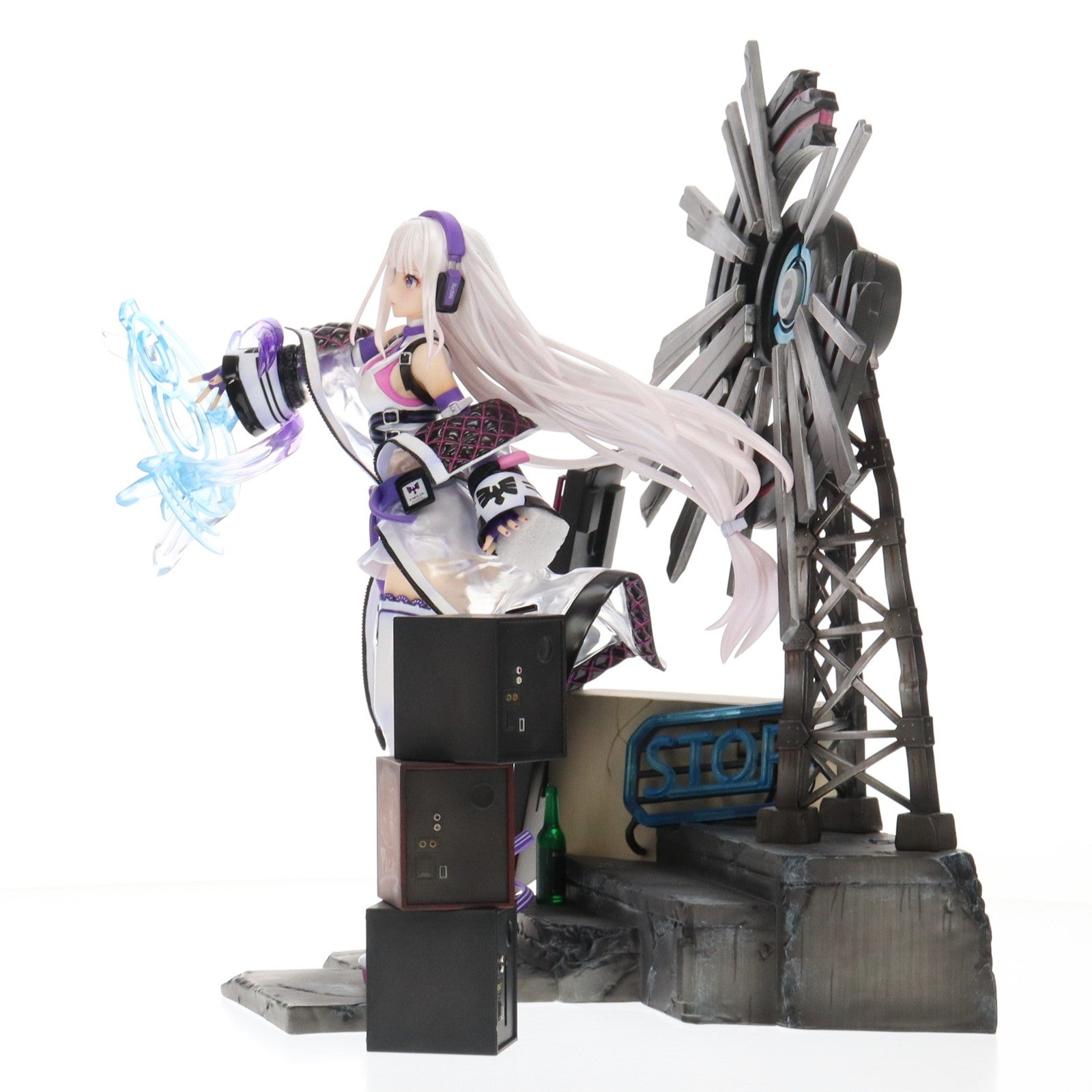 【中古即納】[FIG] eStream Store限定 SHIBUYA SCRAMBLE FIGURE エミリア -Neon City Ver.- Re:ゼロから始める異世界生活 1/7 完成品 フィギュア eStream(20220630)