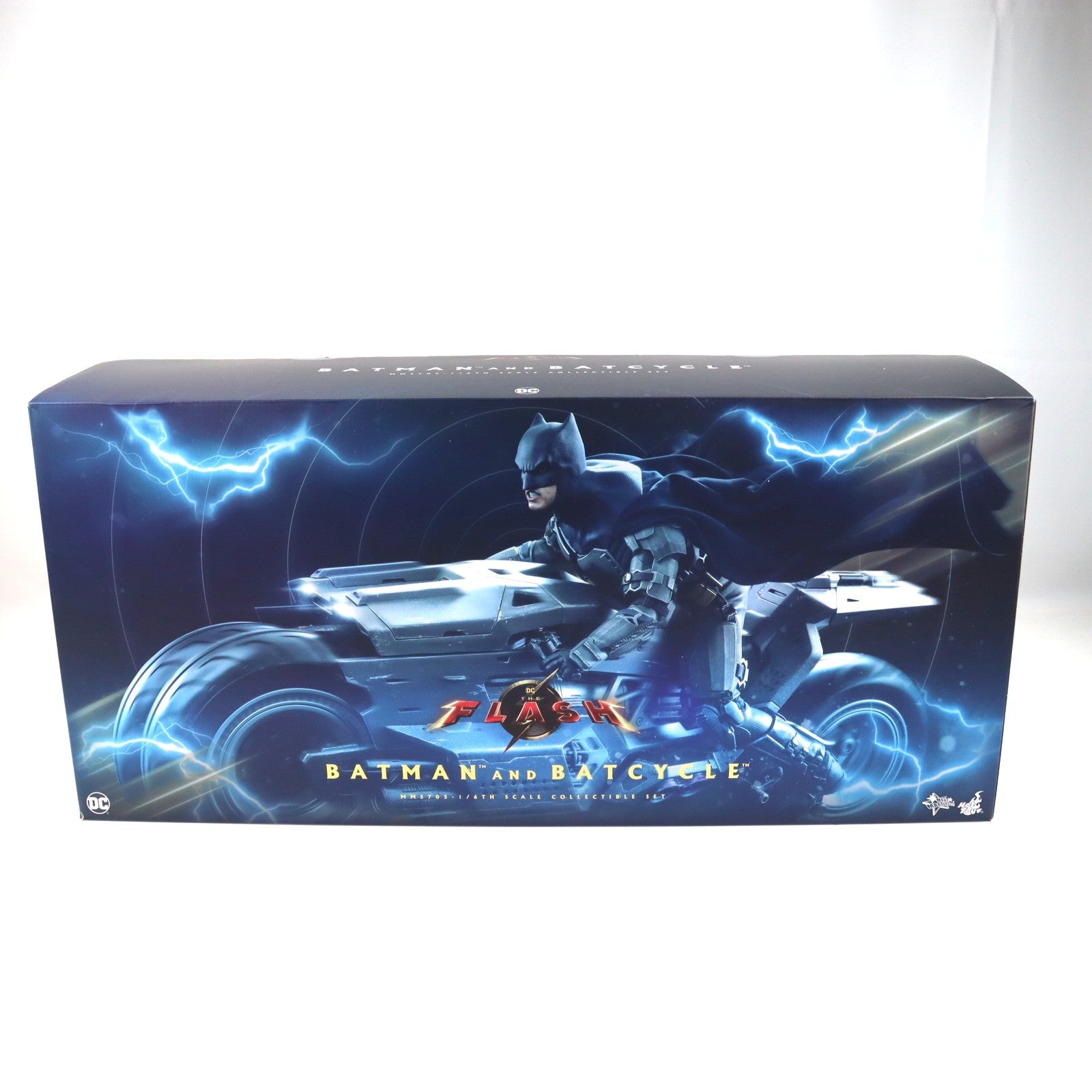 【中古即納】[FIG] ムービー・マスターピース バットマン&バットサイクル ザ・フラッシュ 1/6 完成品 可動フィギュア(MMS705) ホットトイズ(20250131)