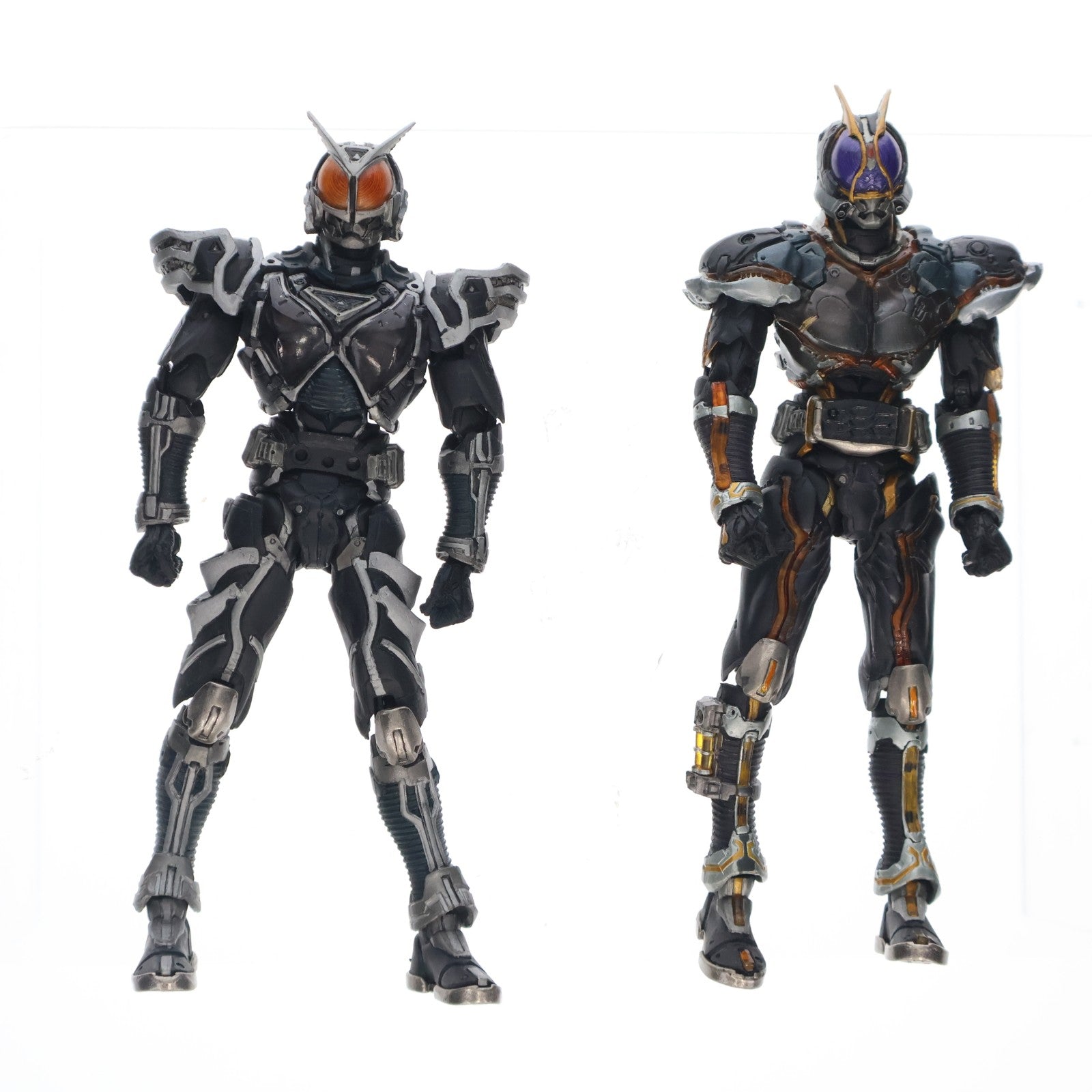 【中古即納】[FIG] S.I.C. VOL.30 仮面ライダーカイザ&仮面ライダーデルタ 仮面ライダー555(ファイズ) 完成品 可動フィギュア バンダイ(20050930)