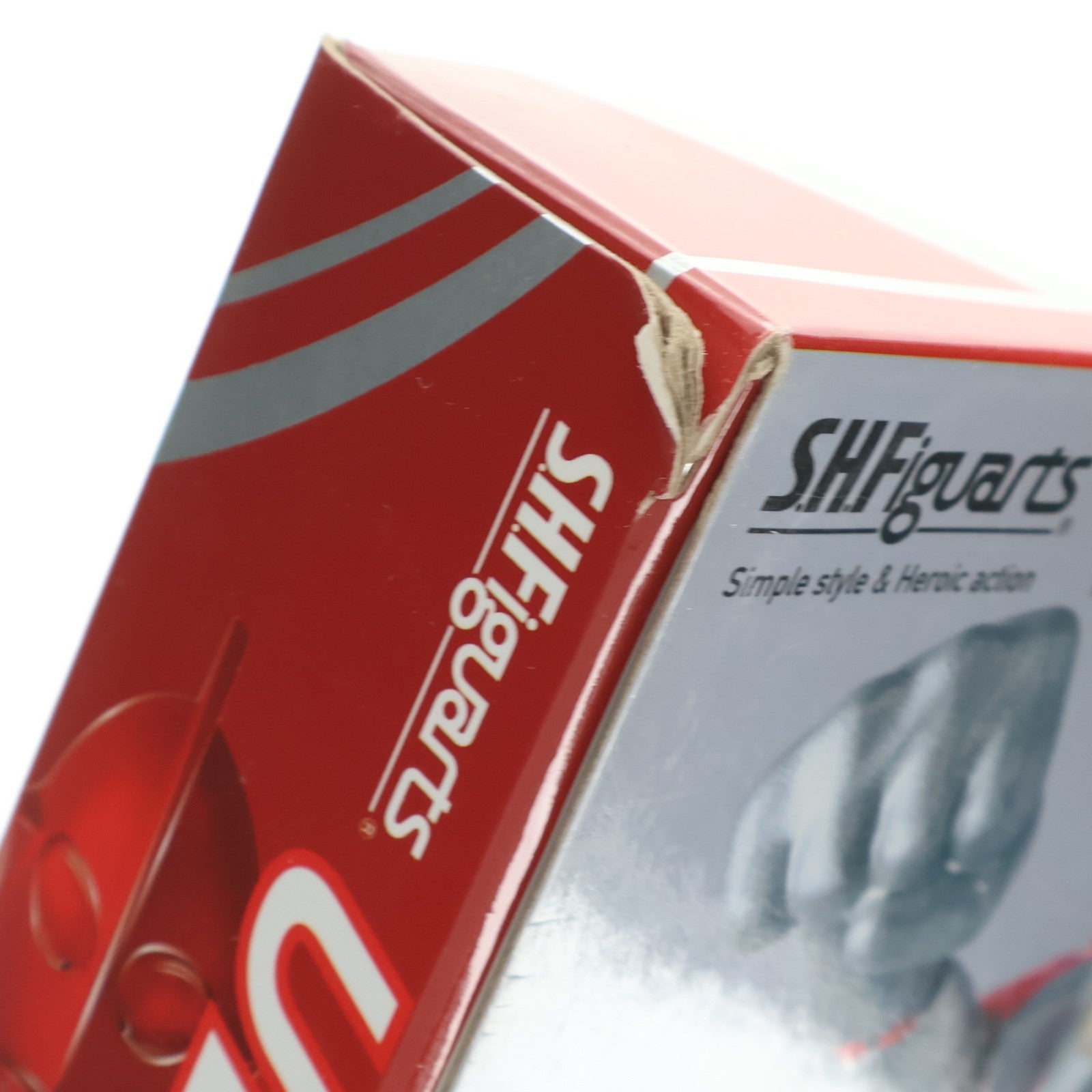 【中古即納】[FIG] S.H.Figuarts(フィギュアーツ) ウルトラマン 完成品 可動フィギュア バンダイスピリッツ(20191117)