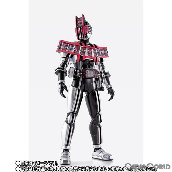 【中古即納】[FIG] 魂ウェブ商店限定 S.H.Figuarts(フィギュアーツ) 真骨彫製法 仮面ライダーディケイド コンプリートフォーム 完成品 可動フィギュア バンダイスピリッツ(20210331)