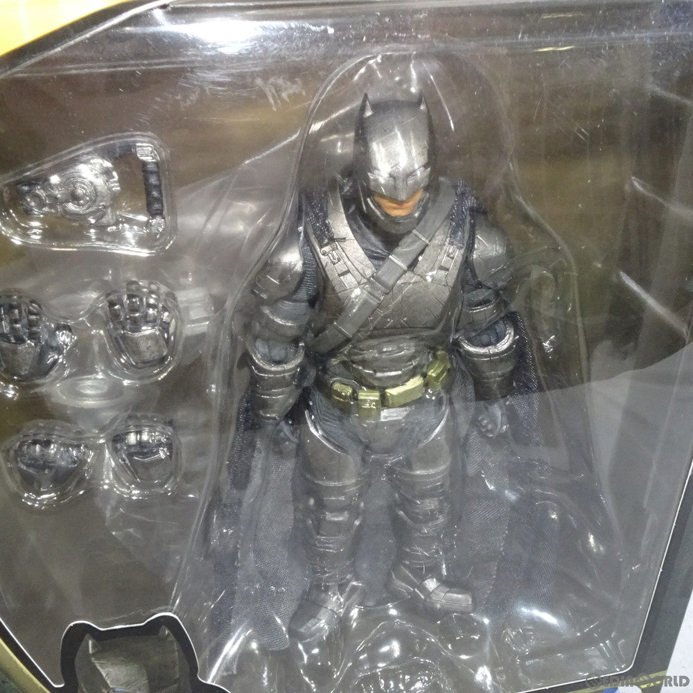 【中古即納】[FIG] マフェックス No.023 MAFEX ARMORED BATMAN(アーマード・バットマン) バットマン vs スーパーマン ジャスティスの誕生 完成品 可動フィギュア メディコム・トイ(20160925)