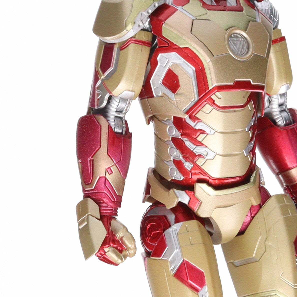 【中古即納】[FIG] S.H.Figuarts(フィギュアーツ) アイアンマン マーク42 アイアンマン3 完成品 可動フィギュア バンダイ(20140920)